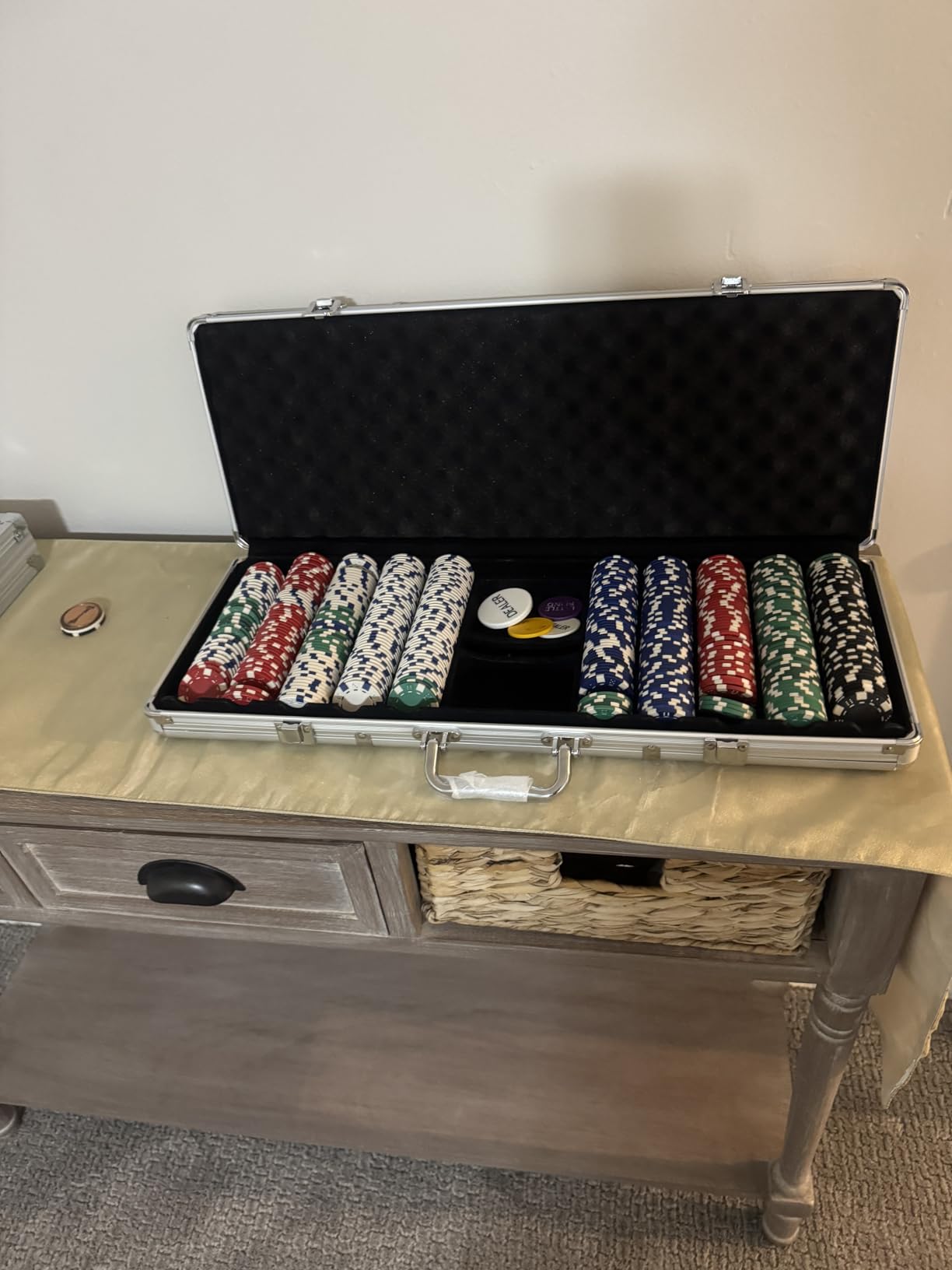 Fat Cat 11.5 Gram Texas Hold 'em Claytec Poker Chip Set with Aluminum Case, 500 Striped Dice Chips customer photo 2