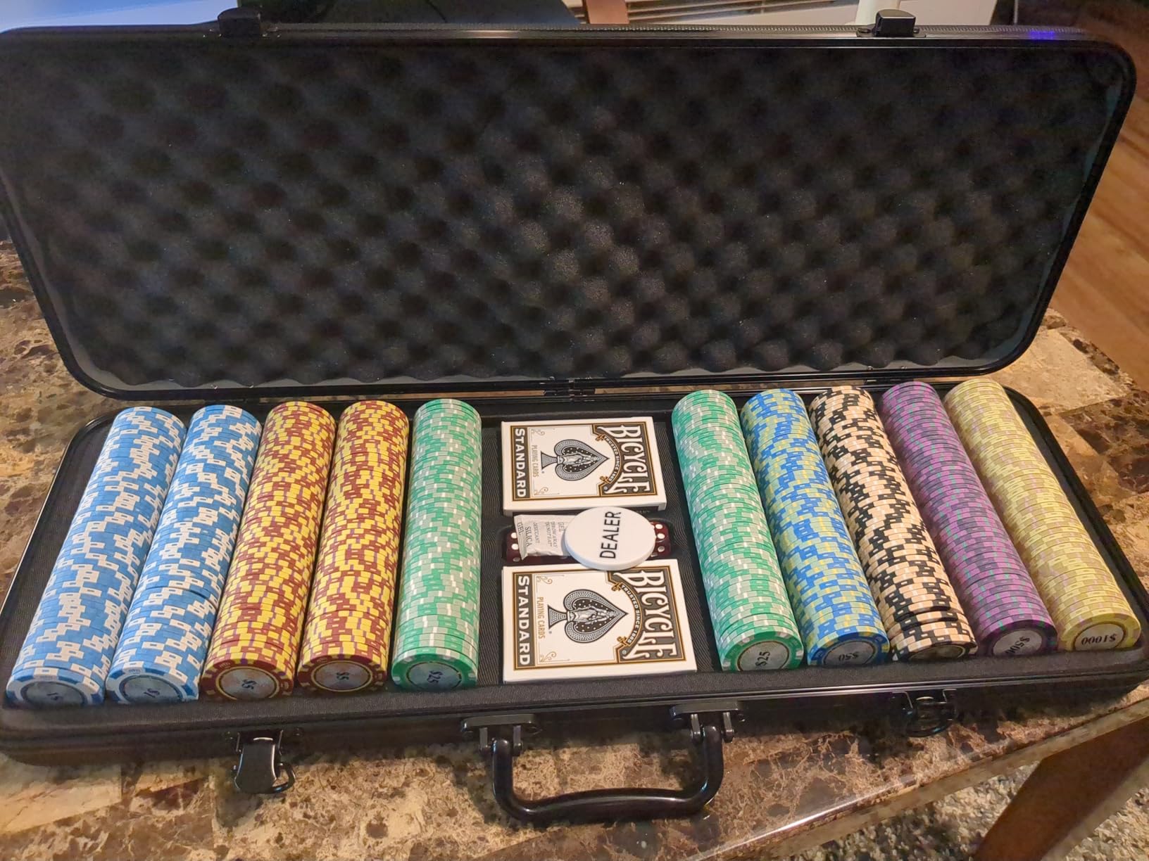 Versa Games Poker Chip Set - Casino Grade 13.5g Poker Chips, 7 Color Chip Denomination Set customer photo 1