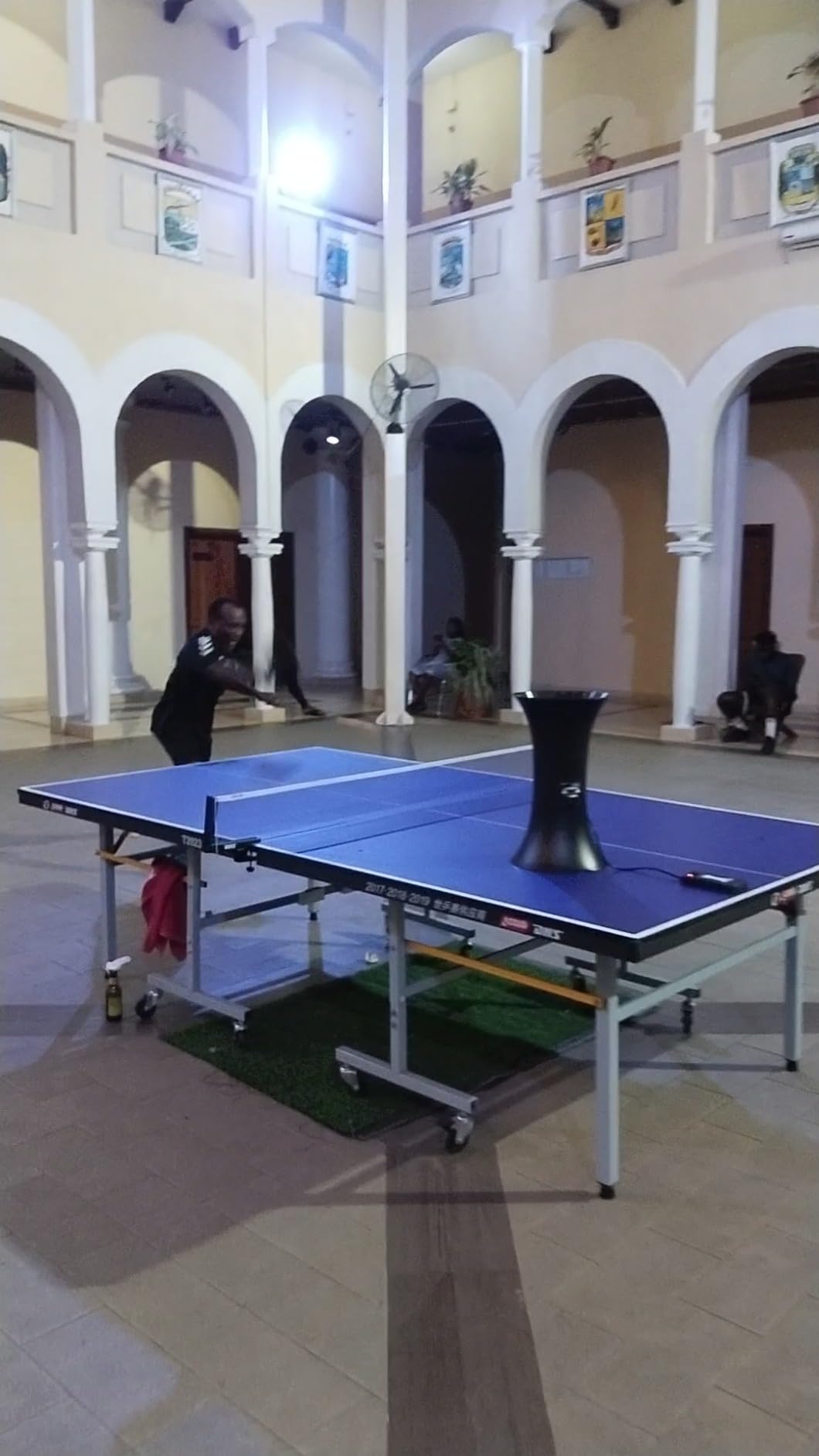 iPong Trainer Table Tennis Training Robot with 80 ABS Training Balls, Black customer photo 1