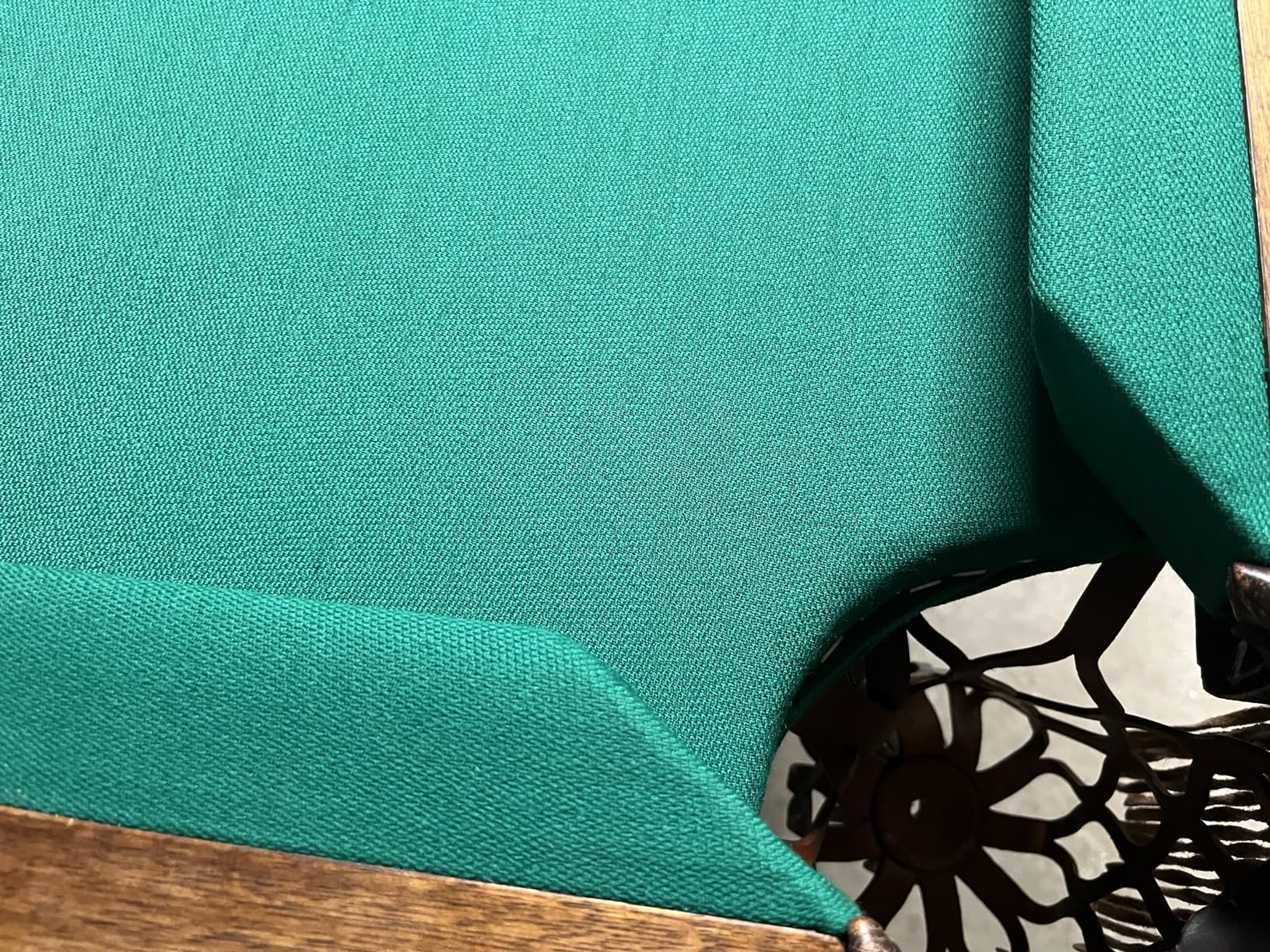 Accuplay Worsted Blend Pre Cut Pool Table Felt - Choose for 7, 8 or 9 Foot Table customer photo 1