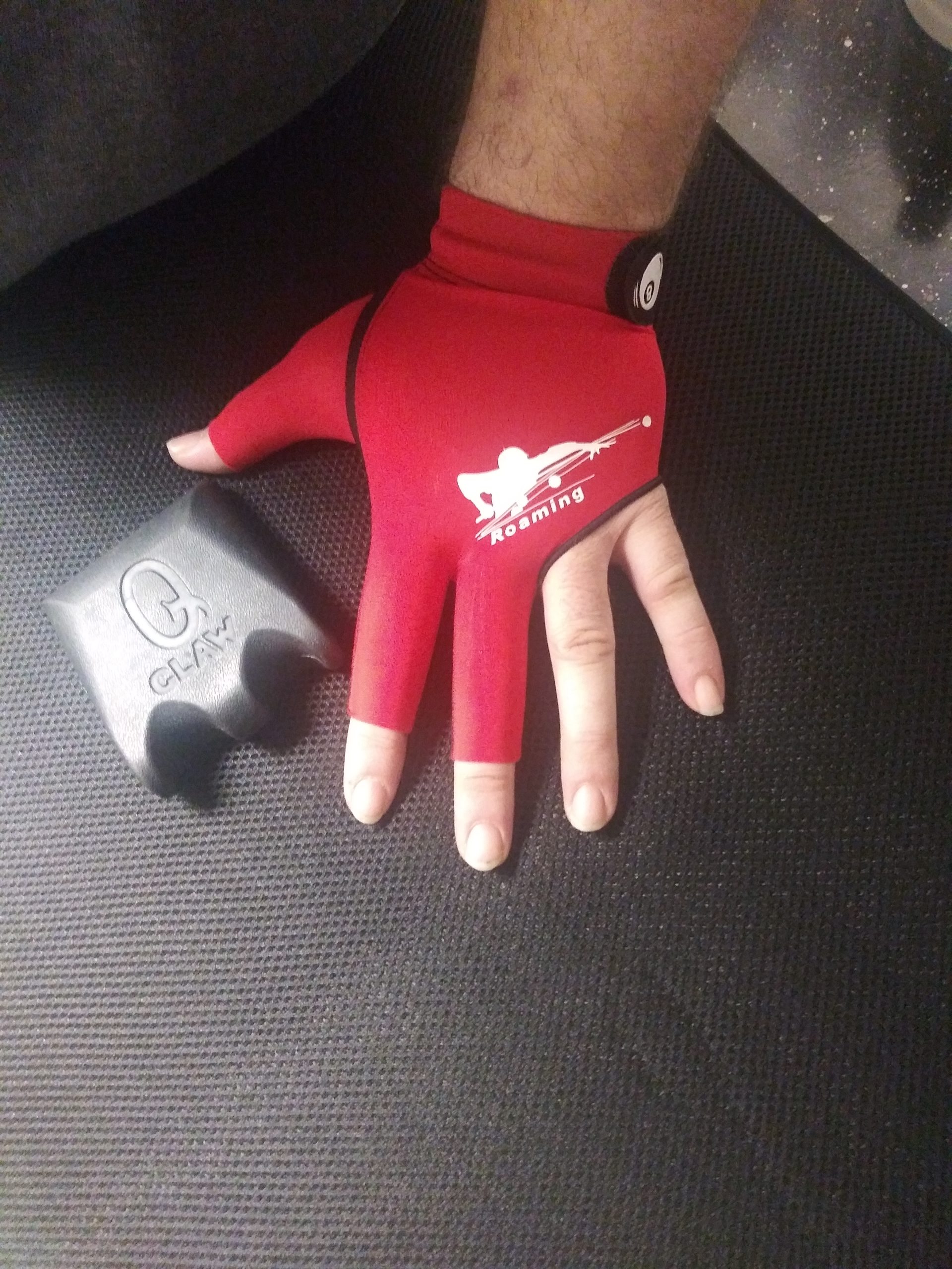 Roaming Quick-Dry Breathable Billiard Pool Gloves, Shooters Snooker Cue Sport Glove for Left or Right Hand Option customer photo 2