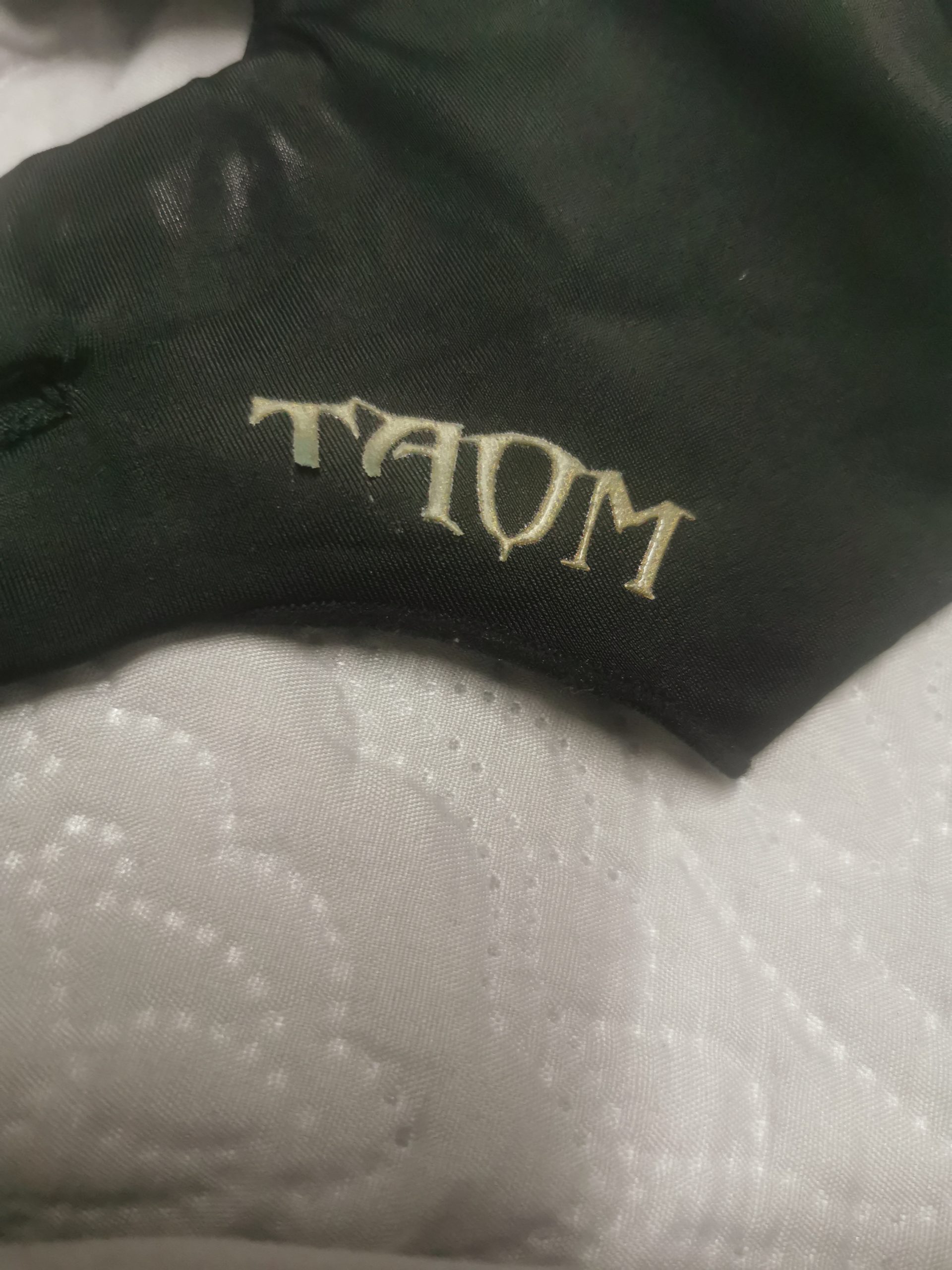 TAOM Midas Ultra Silky Thin Billiards Pool Cue Gloves Left Bridge Glove for Right Handed Player Size Large (L) customer photo 1