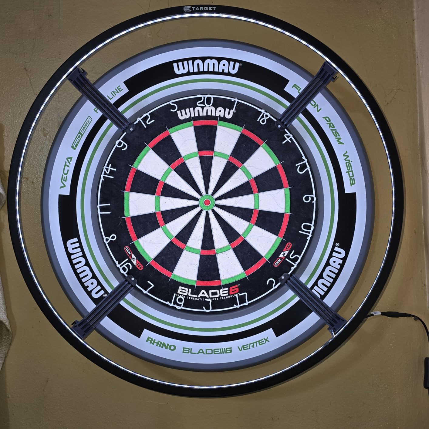 Winmau Blade X & Blade 6 Series Dartboards - Professional PDC Official Tournament Dart Board, Ultra-Thin Wire System, High-Density Sisal Construction customer photo 2