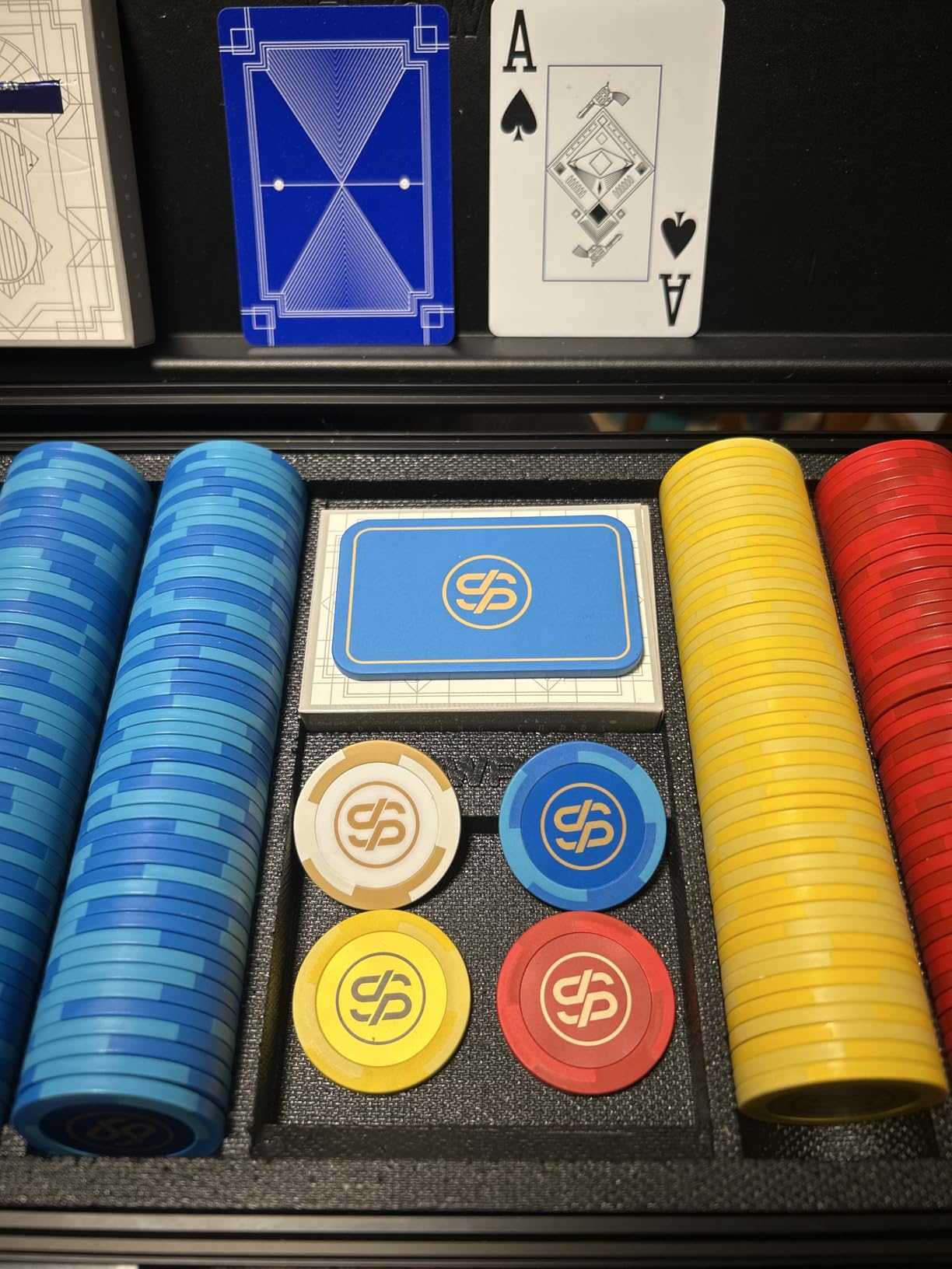SLOWPLAY Godel 14g Clay Poker Chips Set for Texas Hold'em, 500 PCS [Blank Chips] Features a High-end Chip case with Extra Durable German Polycarbonate Shell, Ideal Gifts for Poker Players customer photo 2