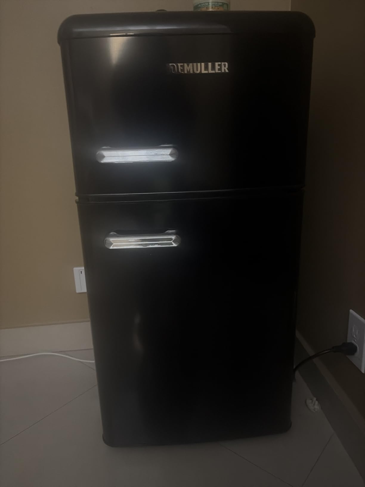 DEMULLER Retro Mini Fridge 3.5 Cu.ft Small Refrigerator with Top Freezer Compact Fridge Apartment Size Refrigerator Dual Door with Handles for Home Office Dorm customer photo 1