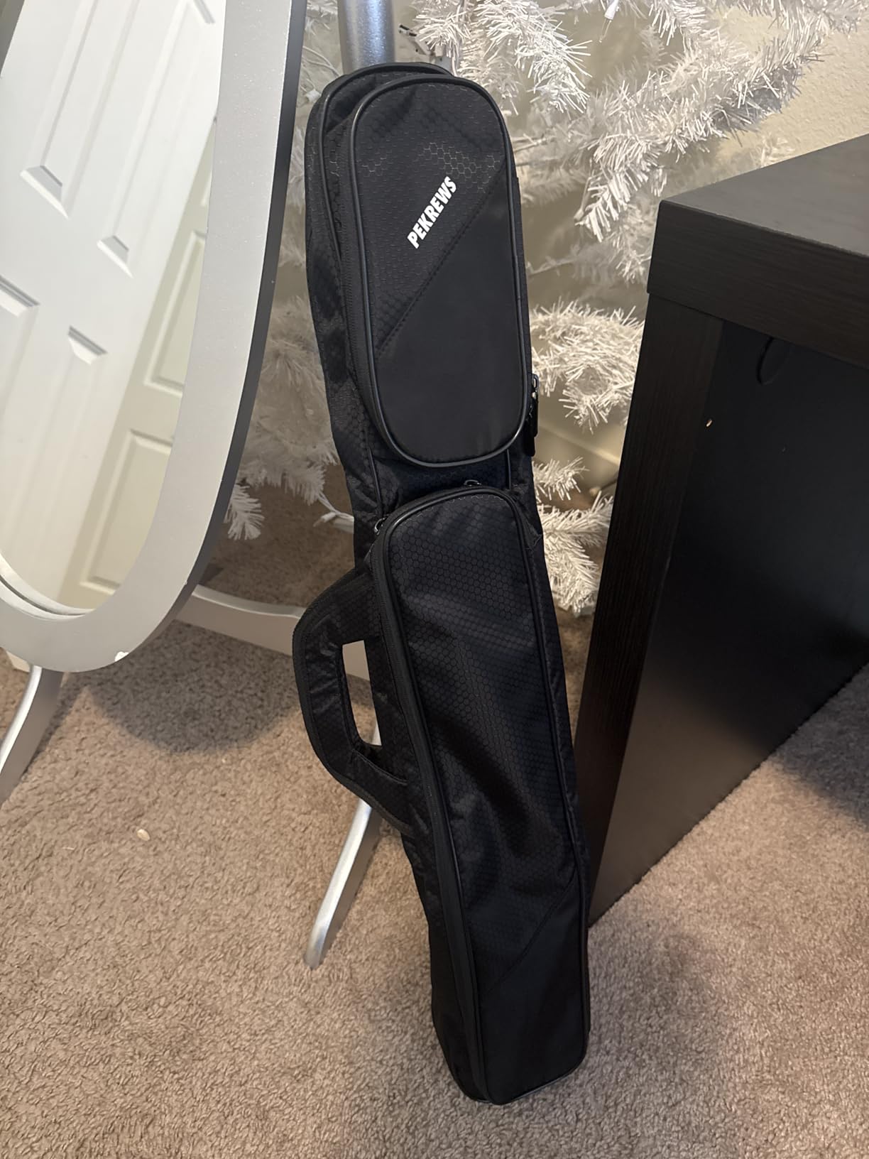 PEKREWS Pool Cue Case, Pool Stick Case 2x2 Holds 2 Sticks with 2 Accessory Zipper Pockets, Sturdy Polyester Pool Cue Carry Bag with Shoulder Strap Handle, Soft Billiard Cue Sling Bag for Men and Women customer photo 1
