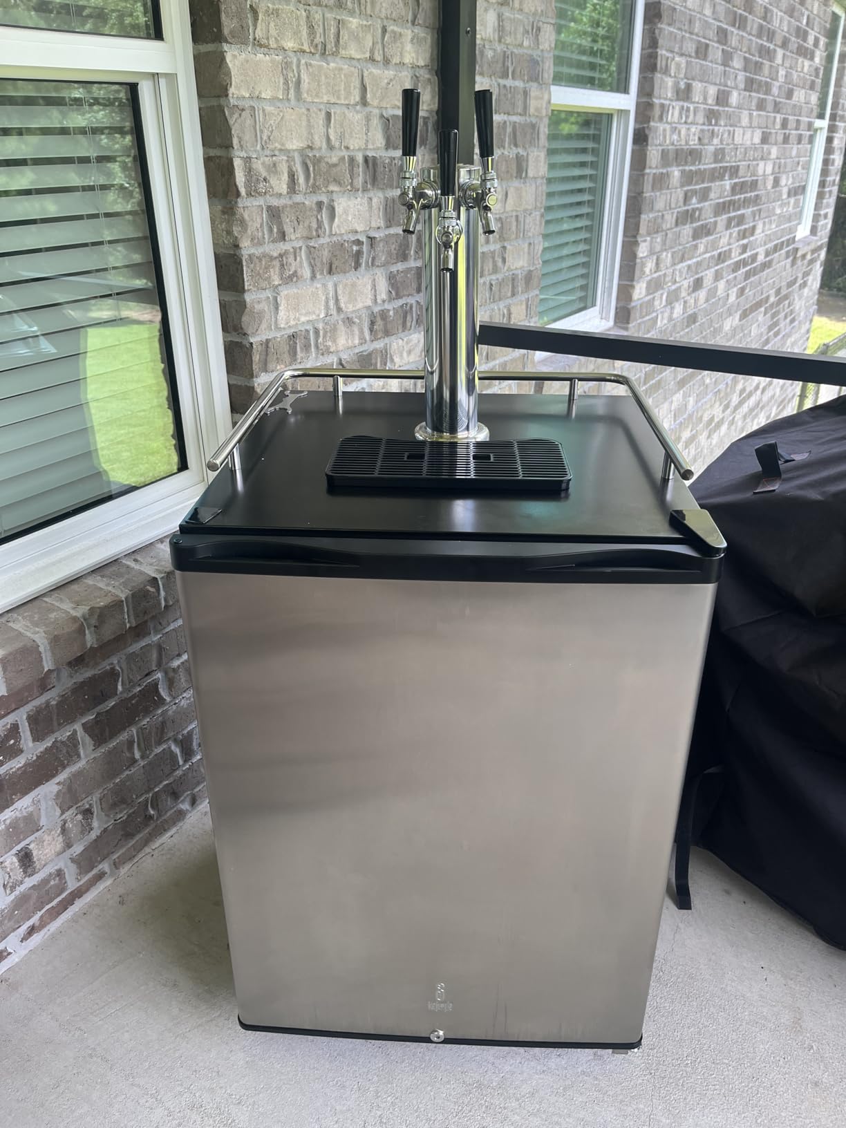 HCK Kegerator, 24 inch Outdoor Undercounter Refrigerator, 2 in 1 Full Size Beer Kegerator with 3 Taps Draft Beer Dispenser, Freestanding, Stainless Steel Door, Ideal for Patio and Outdoor Kitchen customer photo 1