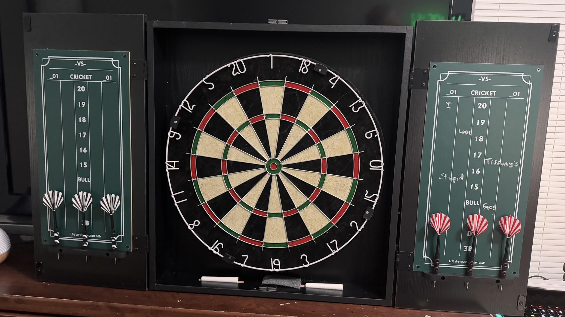 Amazon Basics Dartboard Cabinet Set, Dart Board for Adults, Regulation Size, Black customer photo 2