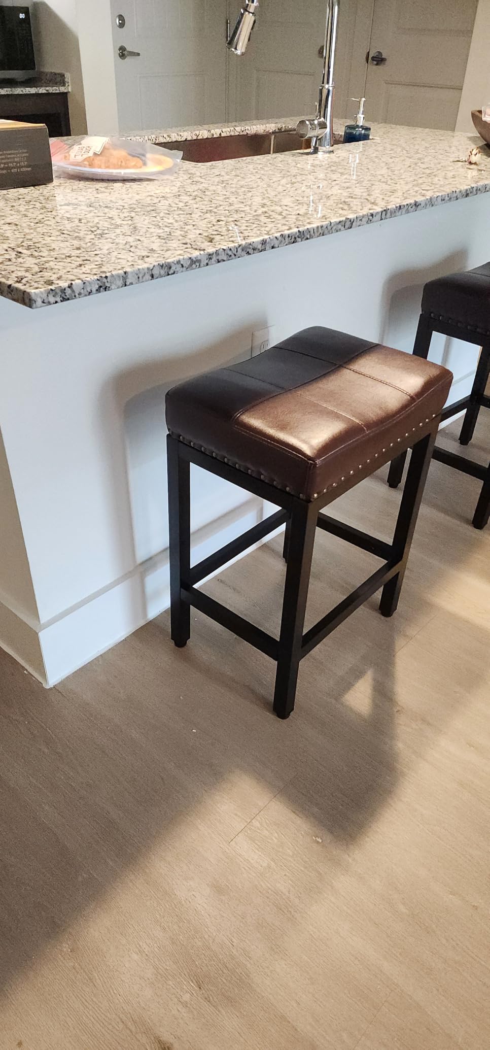 Sweetcrispy 24 inch Bar Stools Set of 2, Upholstered Modern Counter Height Bar Stools for Kitchen Island Modern PU Leather Sadless Stools Chair with Metal Base and Footrest, Grey customer photo 1