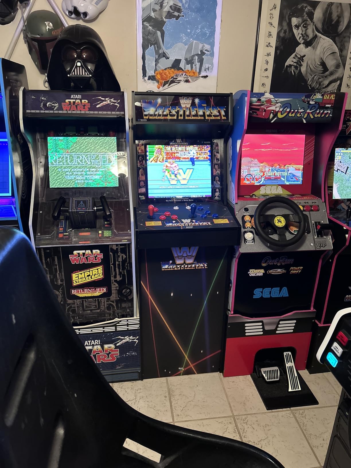 Arcade Classics - WWE Ultra Series Game Machine, 5 Games, 17