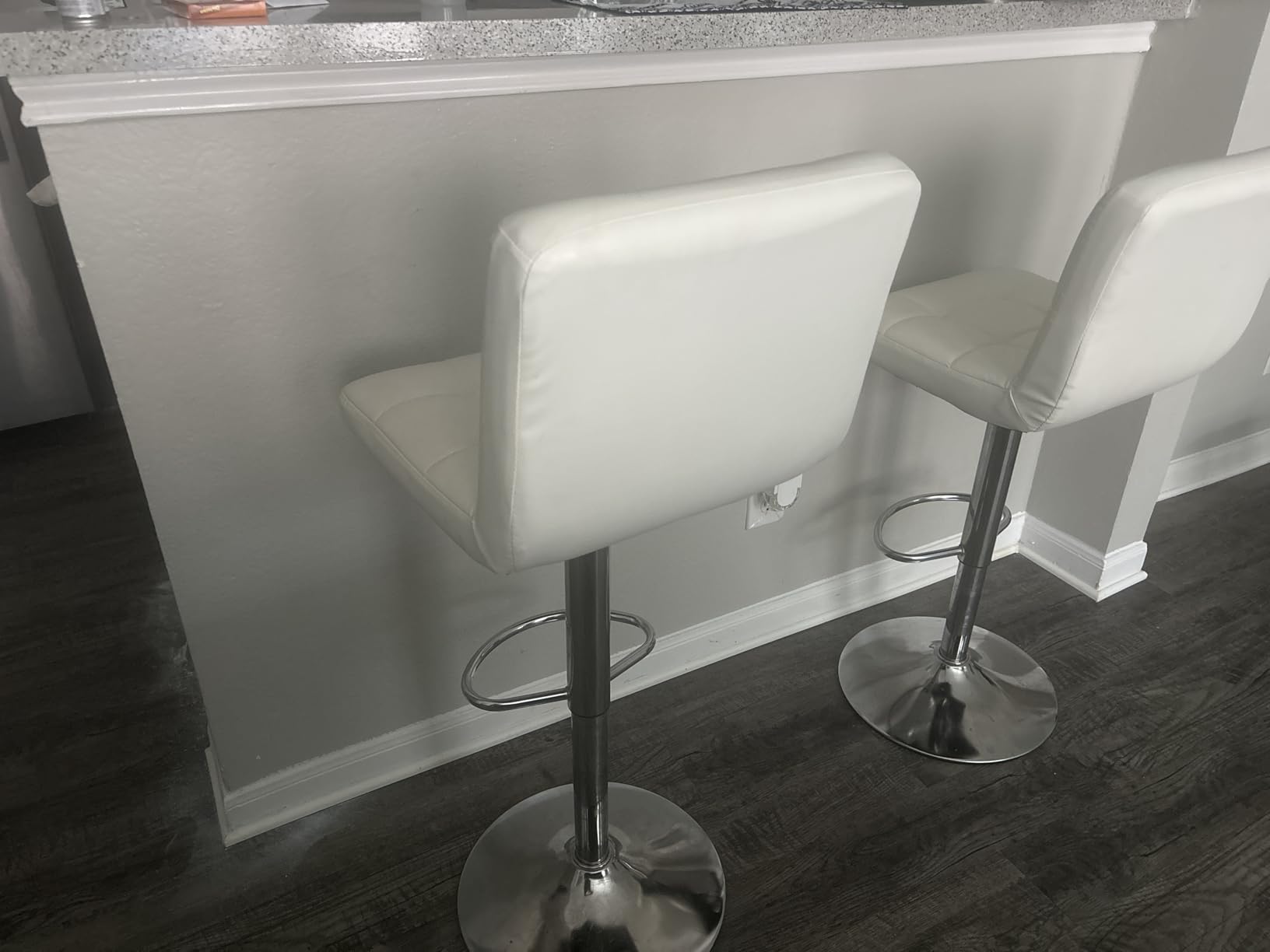 DUMOS Bar Stools Set of 4, 24 inch Counter Height Bar Stools, Upholstered Modern Kitchen Barstools with Metal Base, PU Leather Saddle Stools for Kitchen Island, Inky Black customer photo 1
