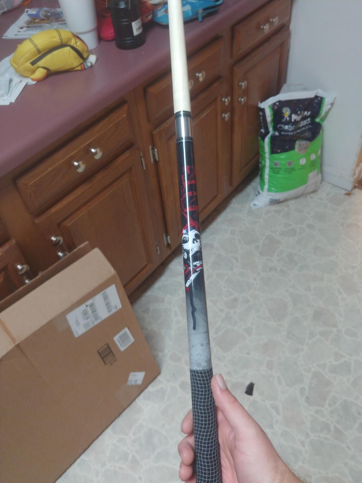 Viper Revolution Outlaw 58 Inch 2-Piece Billiard/Pool Cue customer photo 2
