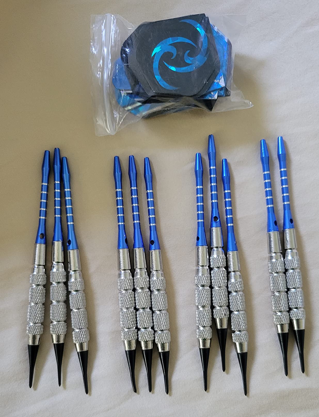 GWHOLE Soft Tip Darts Set, 12pcs Aluminum Metal Body Professional Darts Plastic Tip with 16 Dart Flights and 200 Plastic Tips for Adult Electronic Board Bar Supply customer photo 1