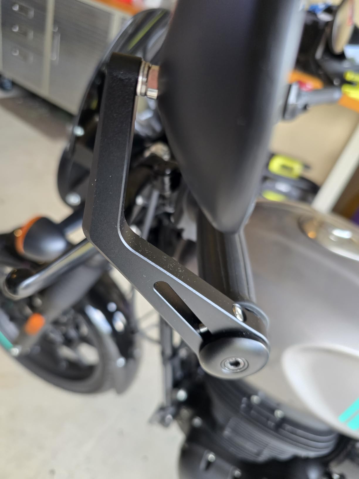 KEMIMOTO Motorcycle Bar End Mirrors, 360 Degrees Ball-Type Adjustment, Billet Aluminum Handlebar Mirrors compatible for Sportster, Softail, Dyna, Road King, Shadow, Universal Motorcycle Accessories customer photo 2