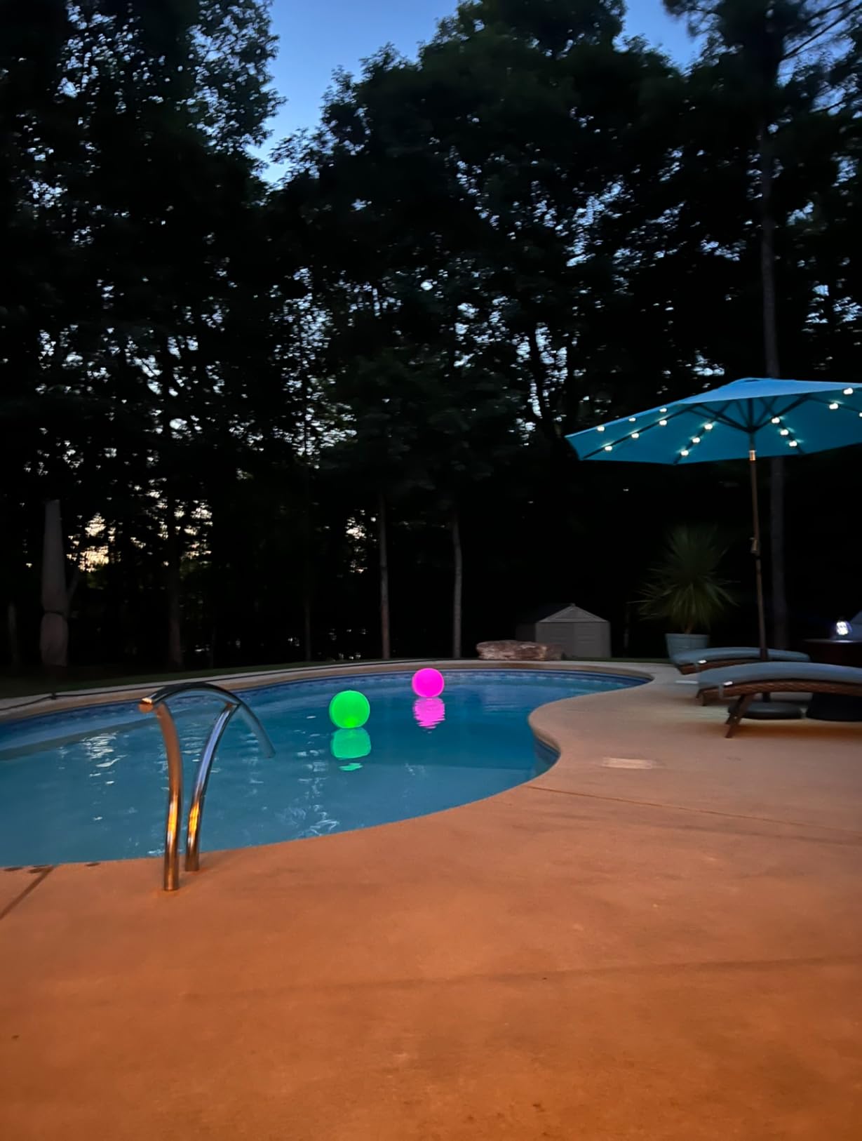 Floating Pool Lights Inflatable Waterproof IP68 Solar Glow Globe,14