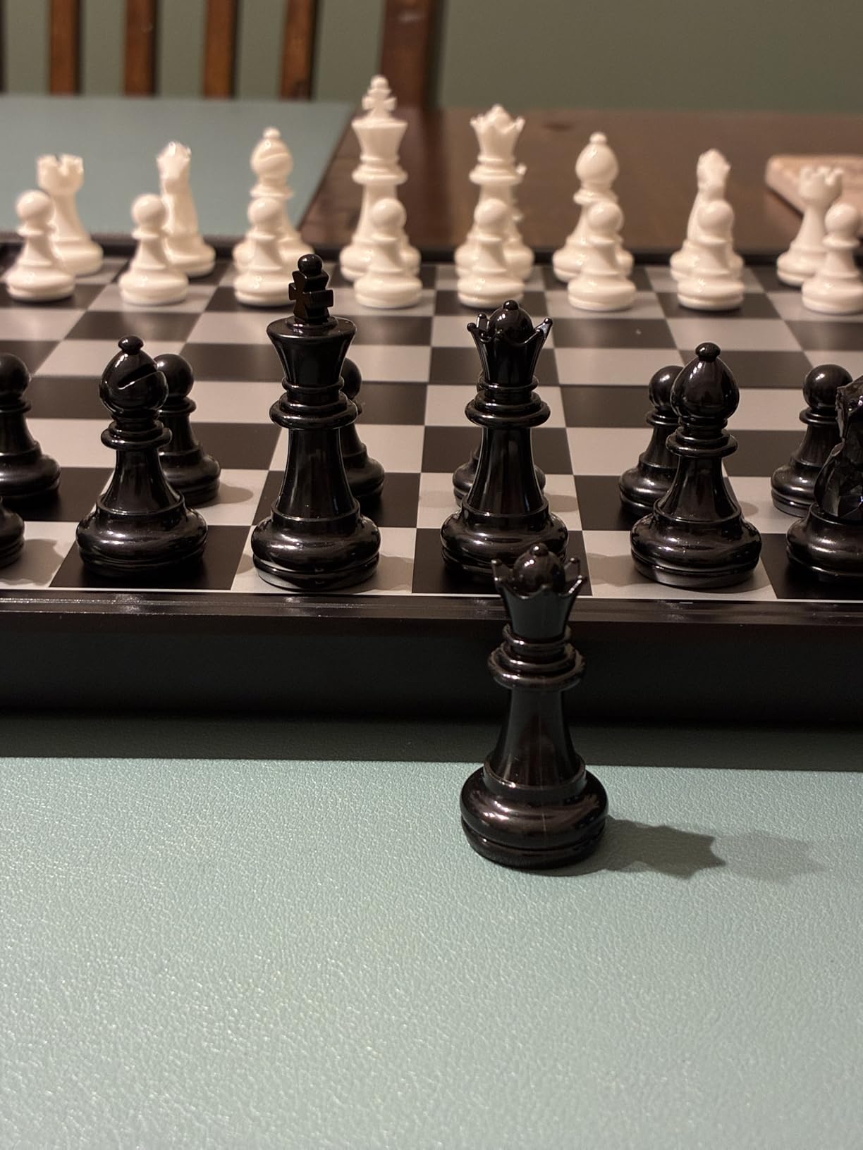 Chess Armory Magnetic 9.5 Inches Travel Chess Set - Folding Board with Storage Box & 2 Extra Queen. customer photo 1