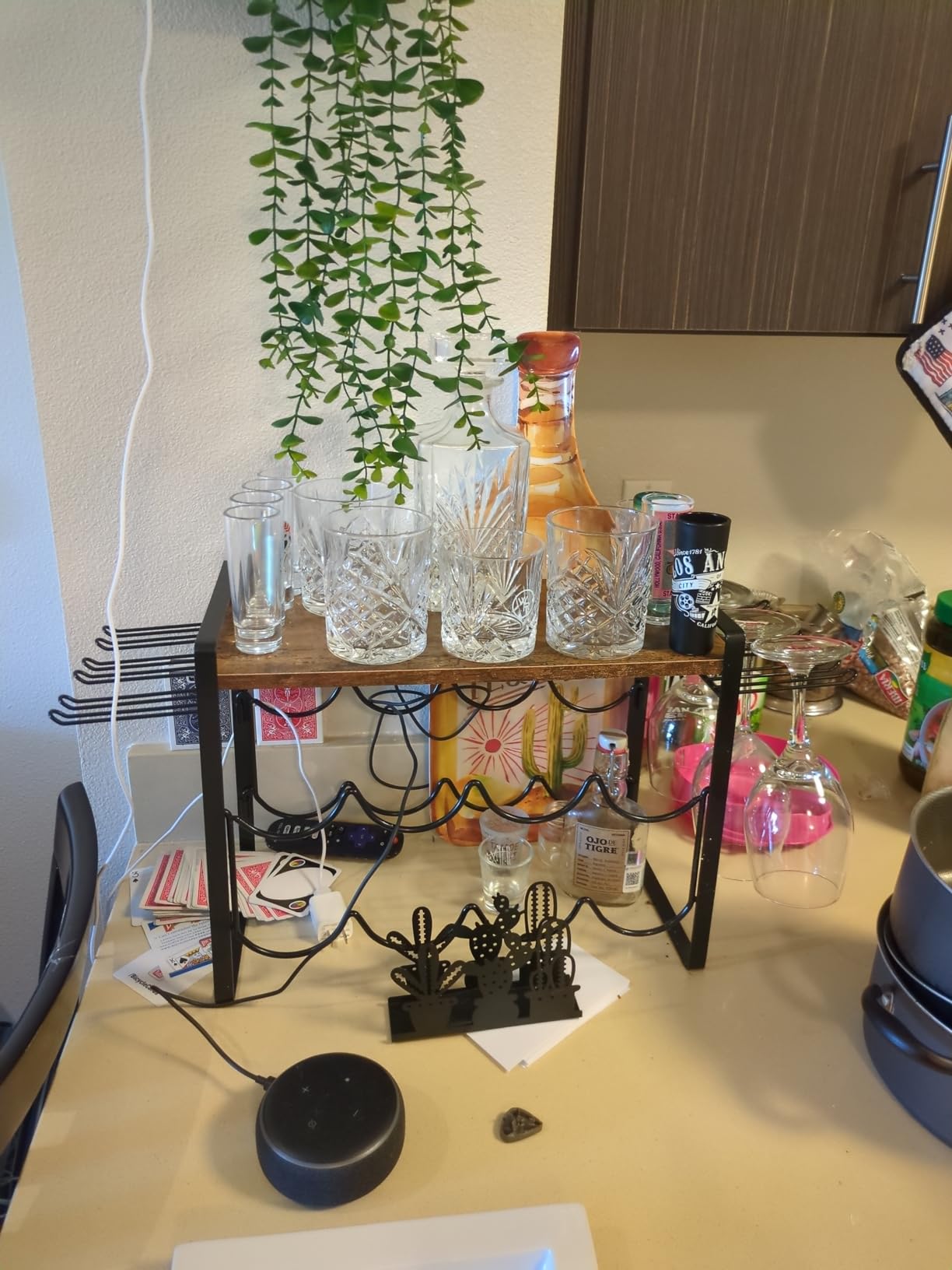 BETESINE Whiskey Decanter Set with 6 Glasses, 750ml Lead-Free Crystal Liquor Decanter Gift Set customer photo 2