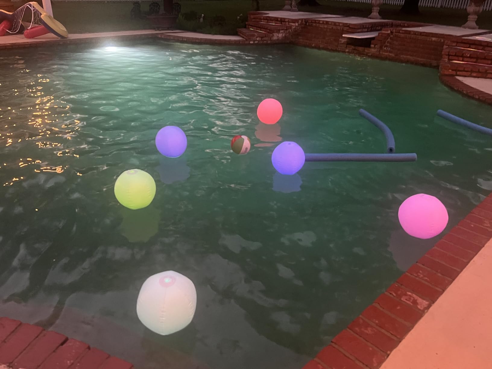 FLAMDYNO Pool Toys - 4/8 Pack Light Up Beach Balls for Kids w/ 8 Light Modes, Pool Beach Games Balls for Outdoor or Indoor Activities, Glow in The Dark Pool Beach Decorations for Kids and Adults customer photo 2