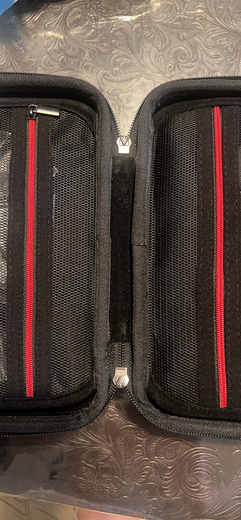 RAIACE Hard Dart Case for Steel or Soft Tip Darts, Carrying Case for Tips, Shafts and Flights - Black customer photo 1