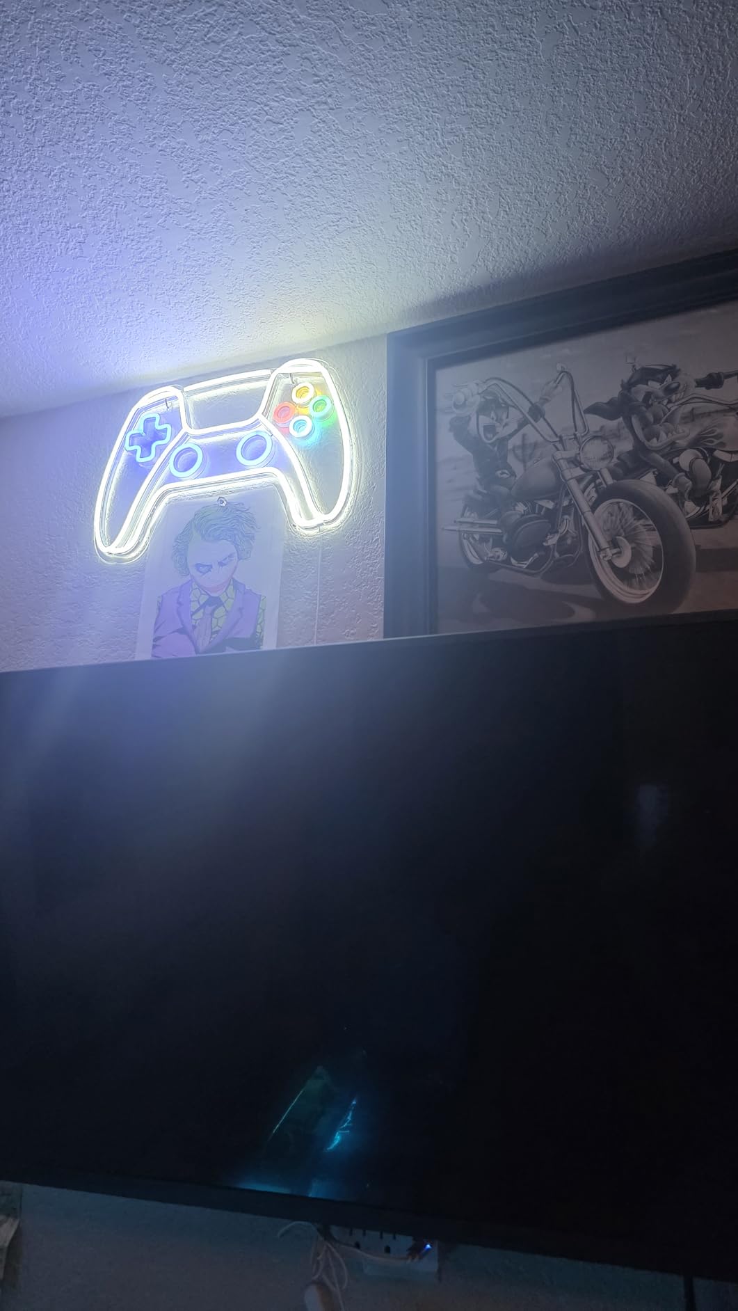 Gamer Neon Sign, Gamepad Shaped LED Neon Sign for Gamer Room Decor, Gaming Neon Sign for Boys Room Decor, Neon Gaming Sign for Gaming Wall Decor, USB Powered Gamer Gifts for Teens, Boys, Kids customer photo 1