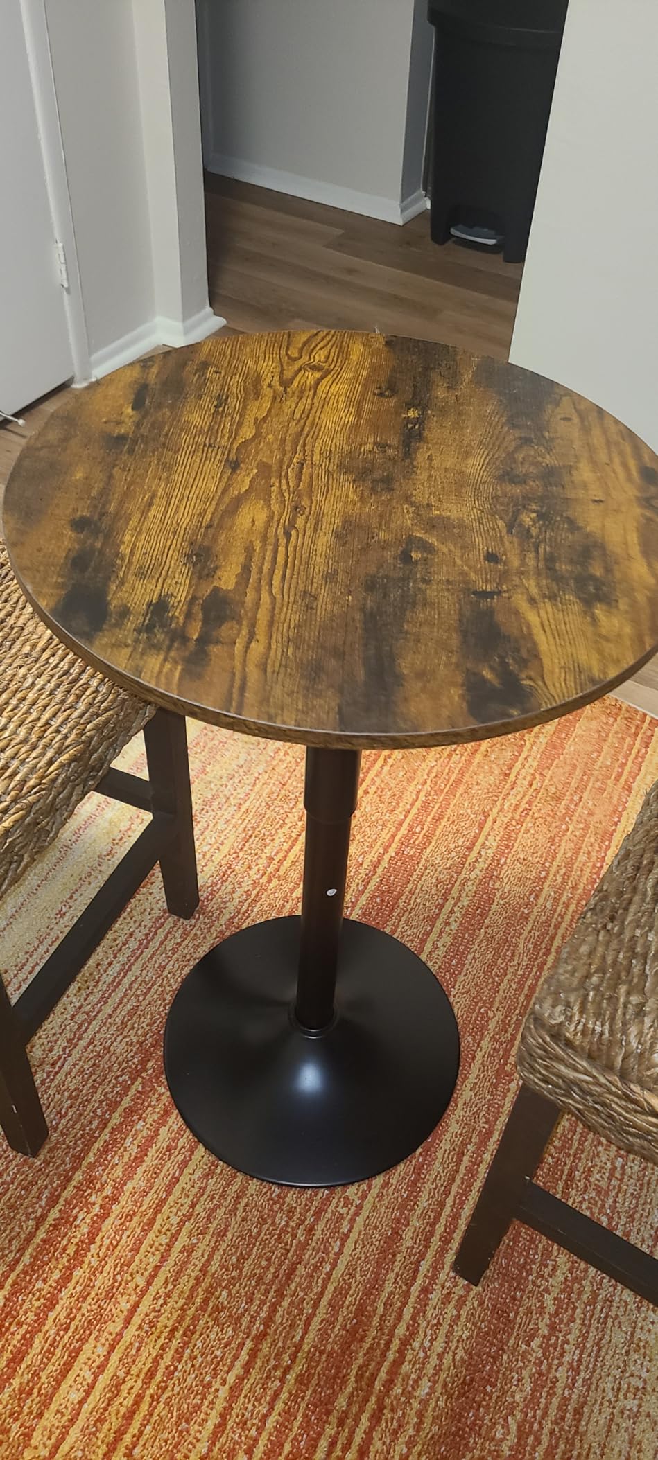 HOOBRO Bar Table, Height-Adjustable Round Pub Table 27-35.4 Inches with Sturdy Base, Modern Style, Easy to Assemble, Suitable for Small Space, Rustic and Black BF58BT01G1 customer photo 2