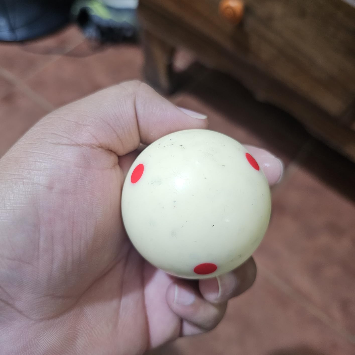 Lifestyle Basics Billiard Ball Cleaner and Restorer Polish | All-in-One Pool Ball Cleaner | Removes Chalk Residue, Dust, Dirt, and Grime customer photo 2