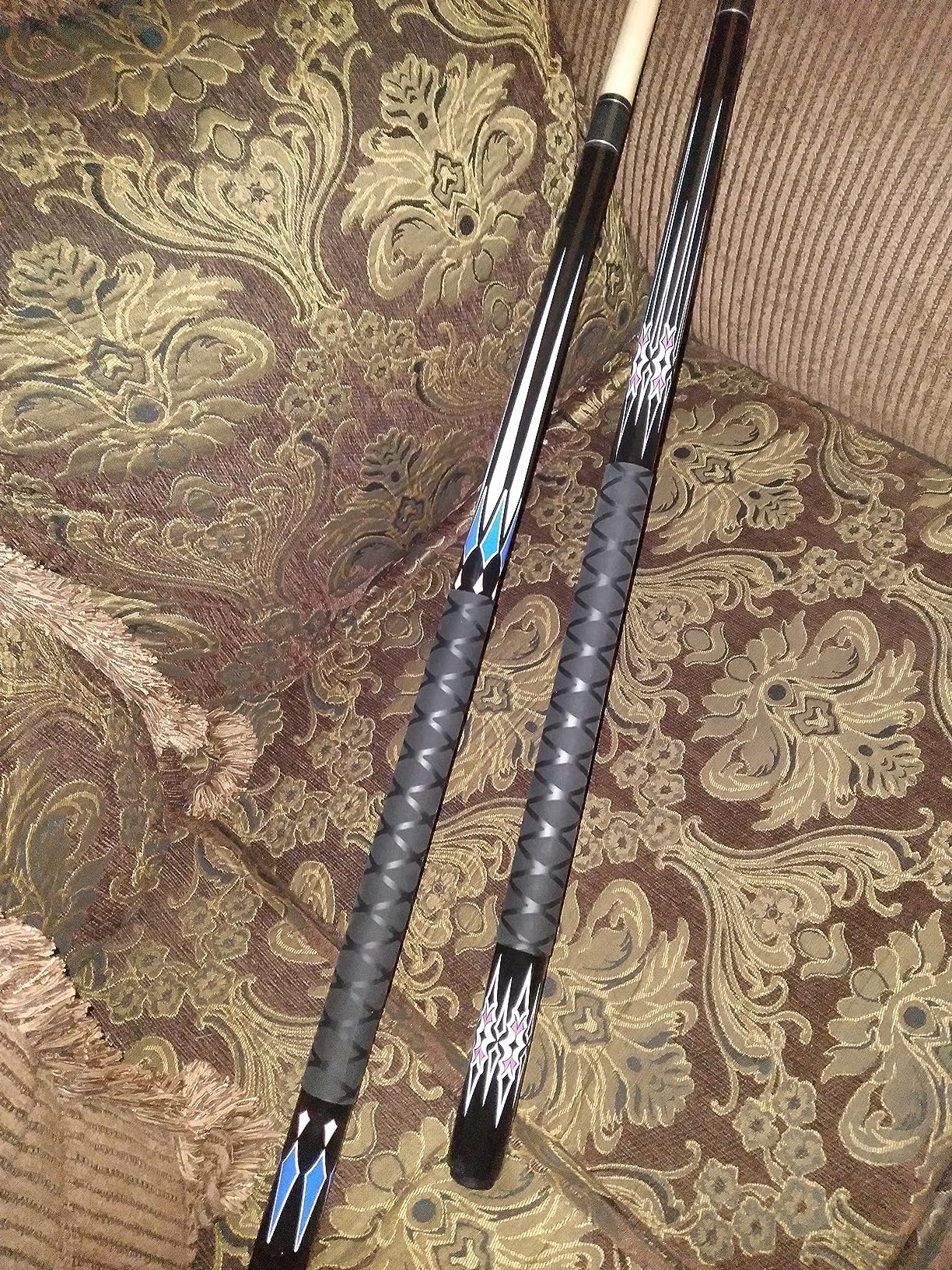 Pool Sticks Set of 4 and Pool Sticks Set of 2 with 13mm Cue Tip 58