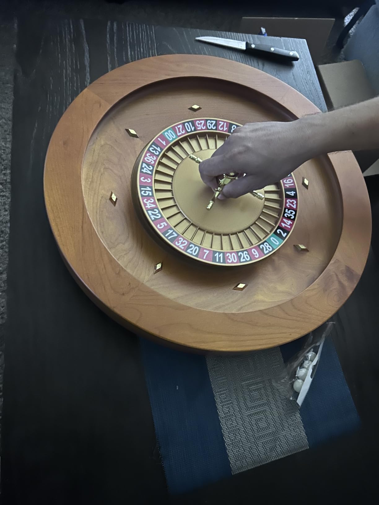 Leyndo 20 Inch Wooden Roulette Wheel with 4 Roulette Balls Casino Grade Precision Bearings Roulettes Wheel Turntable Leisure Table Games for Home Professional Use Night Party Game (Classic Pro) customer photo 2