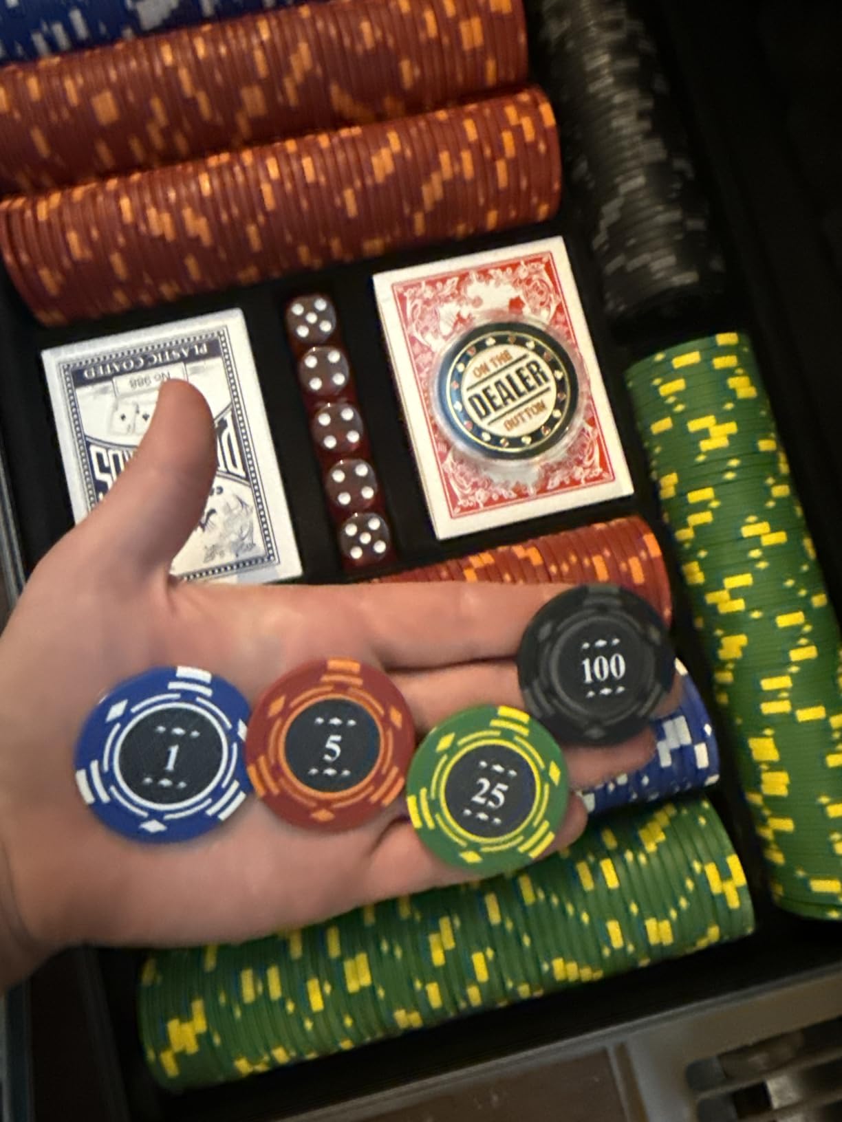 Boyzhood Poker Chips,400PCS 14 Gram Clay Poker Chip Set with Deluxe Travel Case, Numbered Chips,Poker Set for Texas Holdem Blackjack Gambling. customer photo 2
