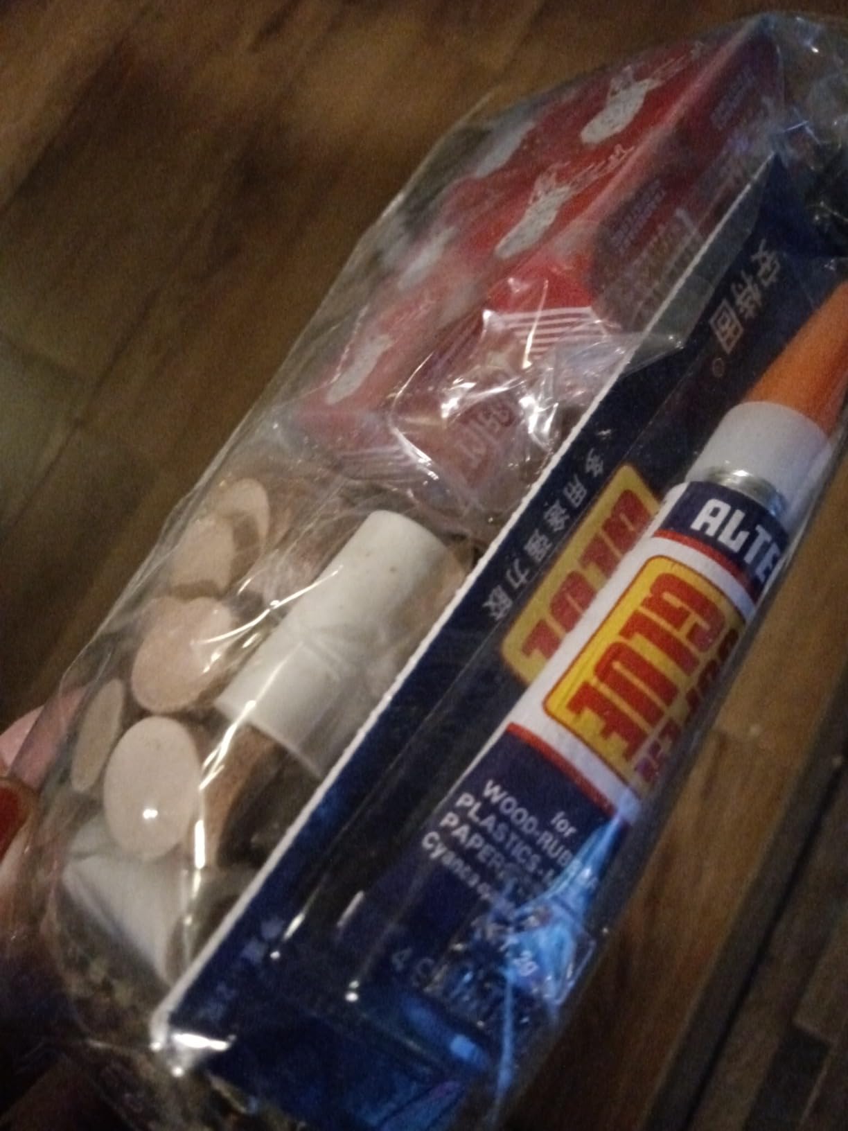 Vefungyan Billiard Pool Cue Repair Kit: 2 Pool Cue Tip Clamp 20 Billiard Cue Tips 4 Shaper 5 Chalk Cubes 5 Pool Cue Repairers 2 Planers customer photo 2