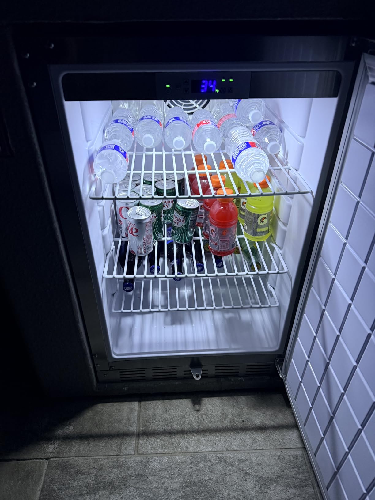 21 Inch Outdoor Refrigerator, Weather Proof Stainless Steel Beverage Beer Cooler Under Counter Fridge, Indoor/Outdoor Refrigerator with 3 Shelves for Patio Kitchen and Commercial Use customer photo 1