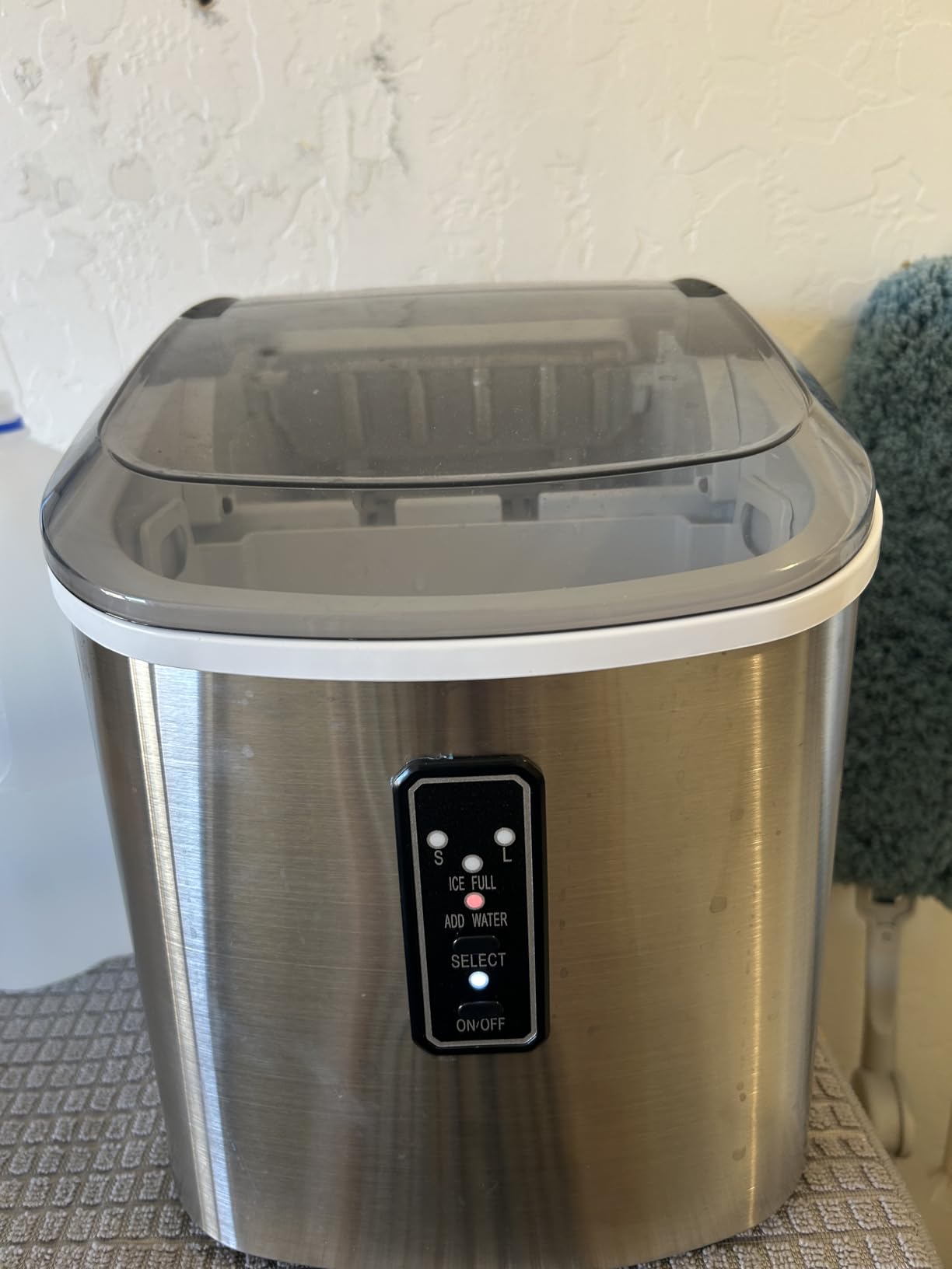 EUHOMY Ice Maker Countertop, 9 Cubes Ready in 6 Mins, 26lbs/24H, Self-Cleaning, Portable Ice Maker Machine with Carry Handle, Basket and Scoop, 2 Sizes of Bullet Ice for Home, Kitchen, Office customer photo 2