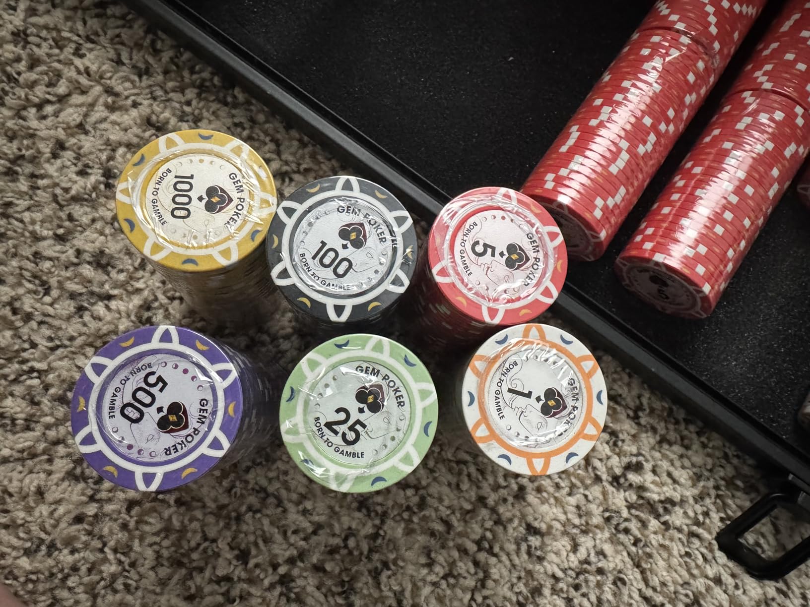 Luna 14 Gram Clay Poker Chips Set for Texas Hold'em, 500PCS Numbered Chips with High-end Carrying Case customer photo 1