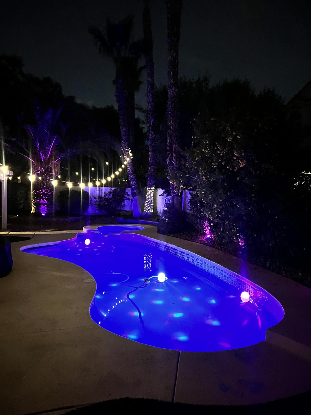 Floating Pool Lights, 6 Inch Light Up Pool Balls with Underwater Lights Show, Color Changing LED Pool Light that Float, IP68 Waterproof Floating Light for Pool, Party, Pond - 1pcs customer photo 1