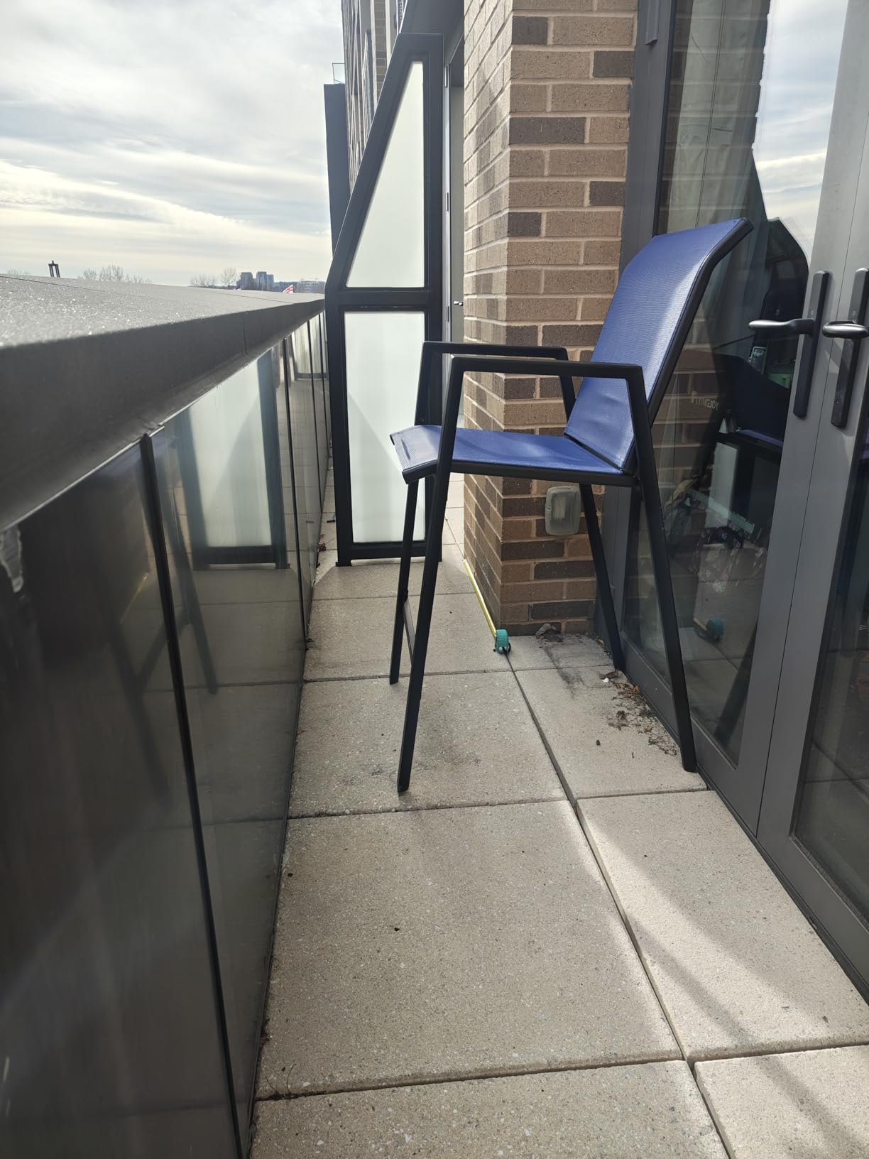 Outdoor Bar Stools Set of 2, 44'' Patio Bar Chairs with Textile High Back, Bar Height Chairs with Straight Armrest and Footrest, Blue customer photo 2