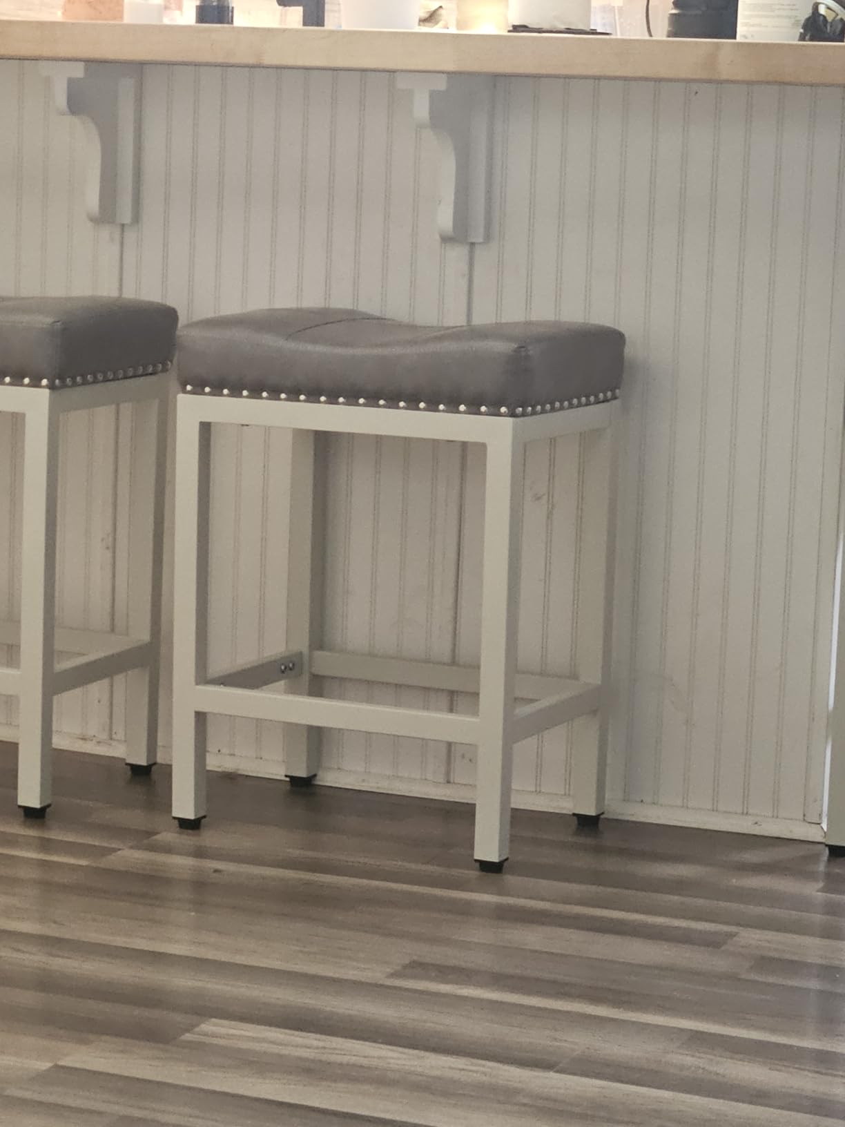 DUMOS Saddle Bar Stools Set of 2, 24 Inch Counter Height Stools with Curved PU Leather Surface, 3.7