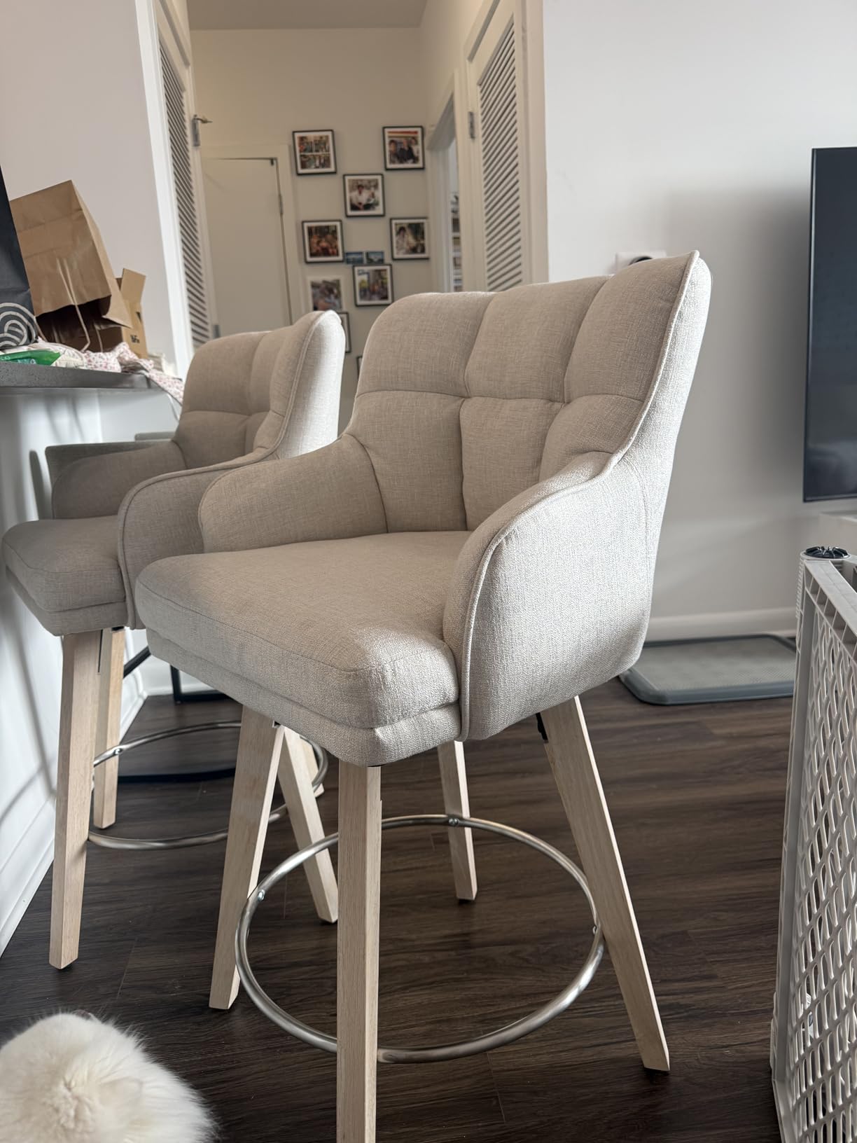 SAECKBERG 360 Swivel Counter Height Bar Stools with Back, 26 inch Solid Wood Legs, Bar Stool Modern Kitchen Island Chairs, Fabric (Beige- Fabric, 26