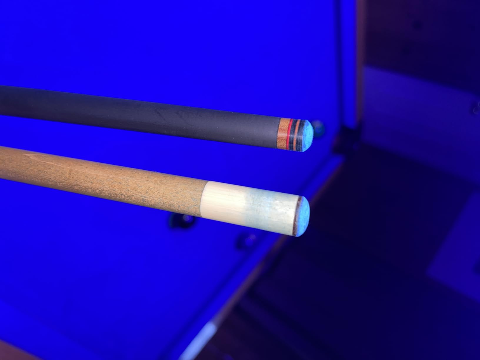 5/16-18 Carbon Pool Cue Single Shaft, Tip 11.8mm,12.5mm,12.9mm,10.5mm Low Deflection Technology, Ultra-Smooth, pro Taper, Easy to Play customer photo 1