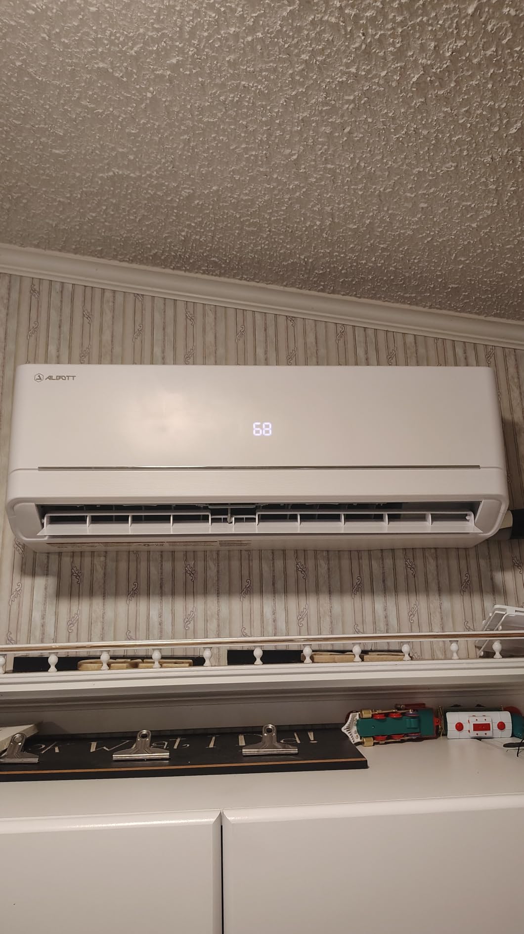Albott 12,000 BTU Mini Split Air Conditioner and Heater SEER2 18, 115V customer photo 1