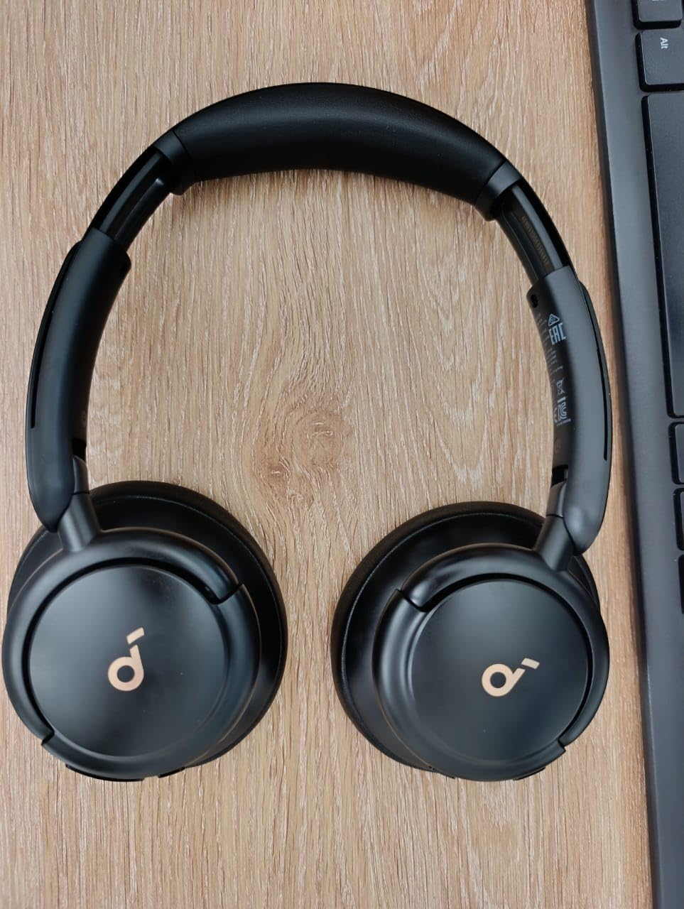 Soundcore by Anker Q30 Hybrid Active Noise Cancelling Headphones, Black customer photo 2