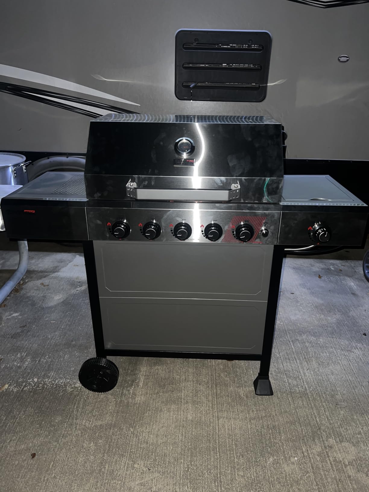 Royal Gourmet GA5401T 5-Burner BBQ Propane Gas Grill with Side Burner customer photo 2