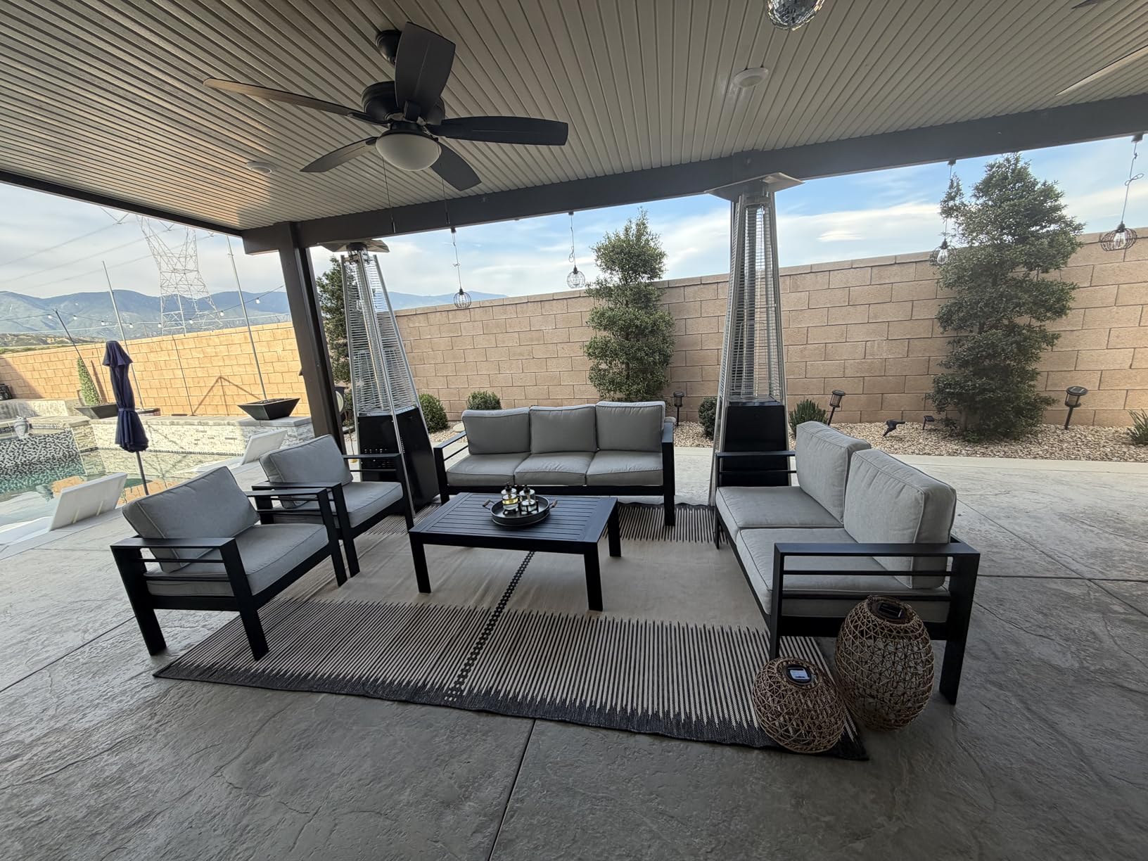 LayinSun Outdoor Aluminum Furniture Set, 5 Pieces Patio Sectional Conversation Chat Sofa Modern Seating Set with Coffee Table customer photo 1