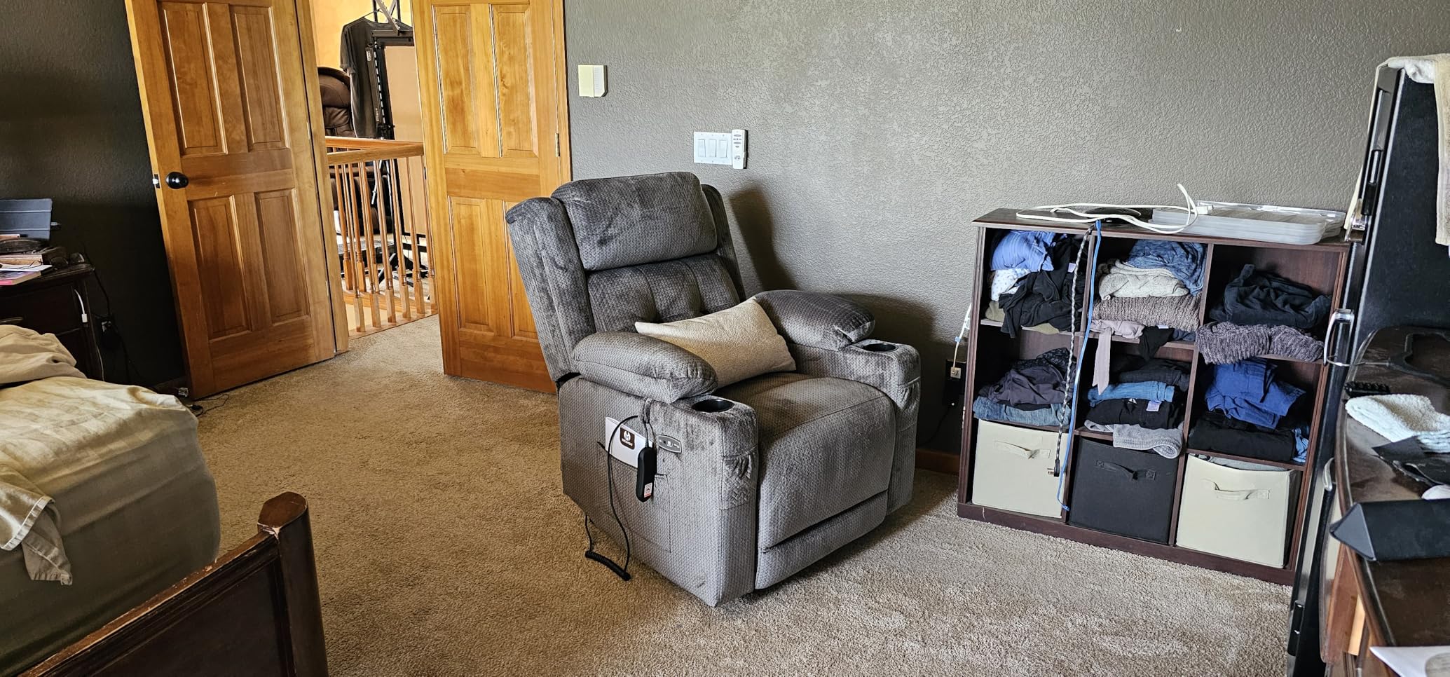 MCombo Triple Motor Power Lift Recliner with Massage and Heat, Electric Recliner Chair for Elderly People, Adjustable Headrest, Infinite Position, Cup Holders, USB Ports, Fabric 7662 (Brown, Large) customer photo 1