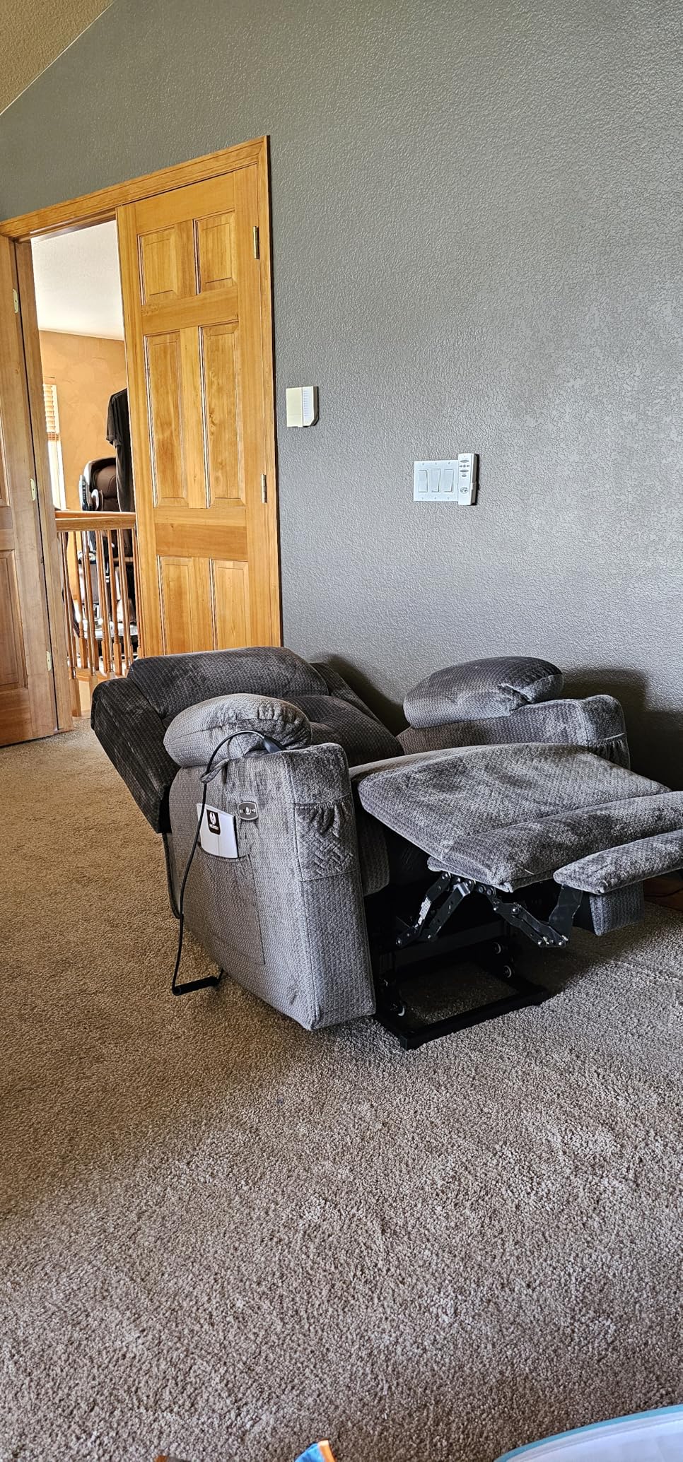 MCombo Triple Motor Power Lift Recliner with Massage and Heat, Electric Recliner Chair for Elderly People, Adjustable Headrest, Infinite Position, Cup Holders, USB Ports, Fabric 7662 (Brown, Large) customer photo 2