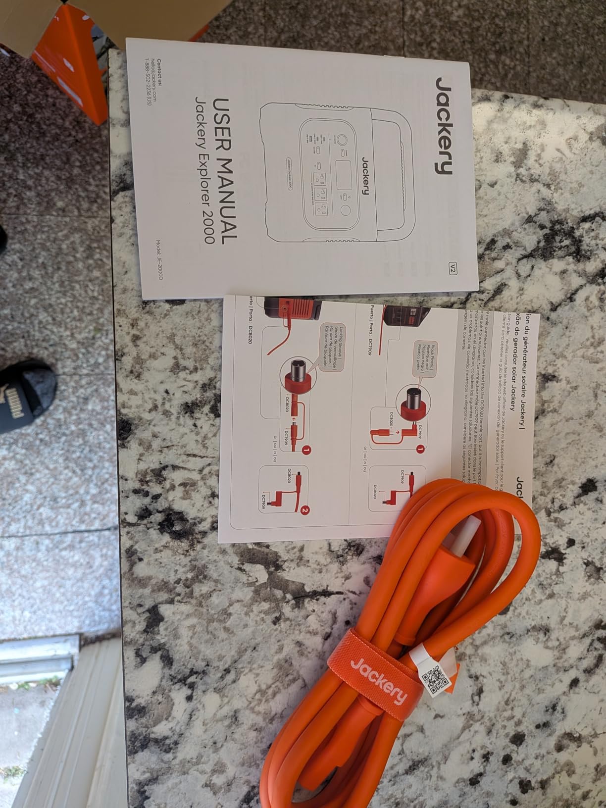 Jackery Explorer 2000 v2 Portable Power Station, 2042Wh, 2200W AC Output | LiFePO4 Battery, USB-C PD 100W Fast Charging, Solar Generator for Emergencies, Power Outages, Camping (Solar Panel Optional) customer photo 2