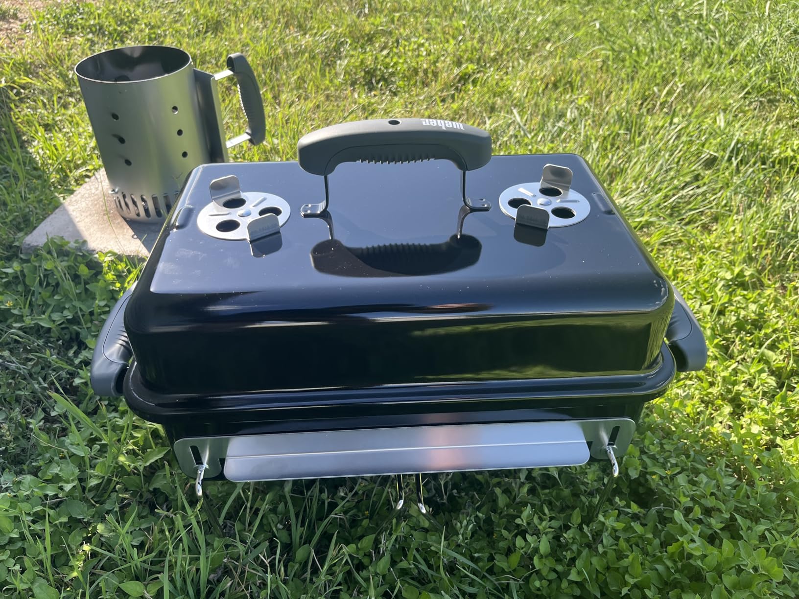 Weber Go-Anywhere Charcoal Grill - Compact Portable BBQ Grill for Camping, Tailgating & Outdoor Cooking with 2-Piece Cooking Grate & Precise Airflow Dampers customer photo 1