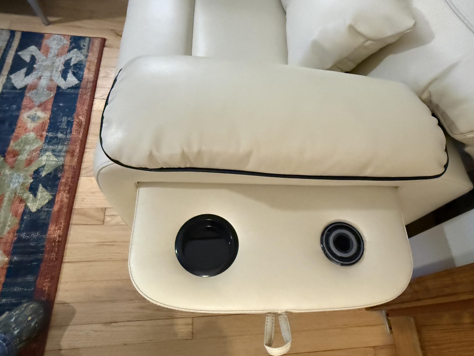 Dual Motor Power Lift Recliner Chair for Adult & Elderly, Infinite Position Lay Flat Lift Chair with Heat & Massage, Cup Holder, Lumbar Pillow, Wireless Charger, USB Ports, Leather (Beige) customer photo 1