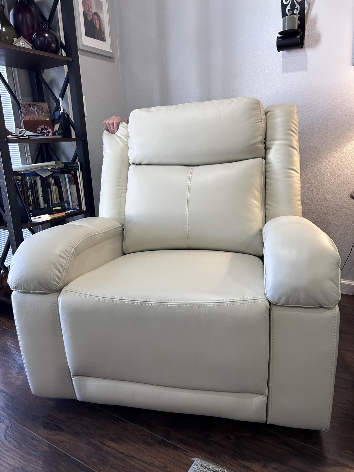 Watson & Whitely Genuine Leather Power Recliner Chairs for Adults, Wall Hugger RV Recliner with Power Headrest & Charging Ports, Electric Recliner Sofa Chair for Living Room, Cafe customer photo 2