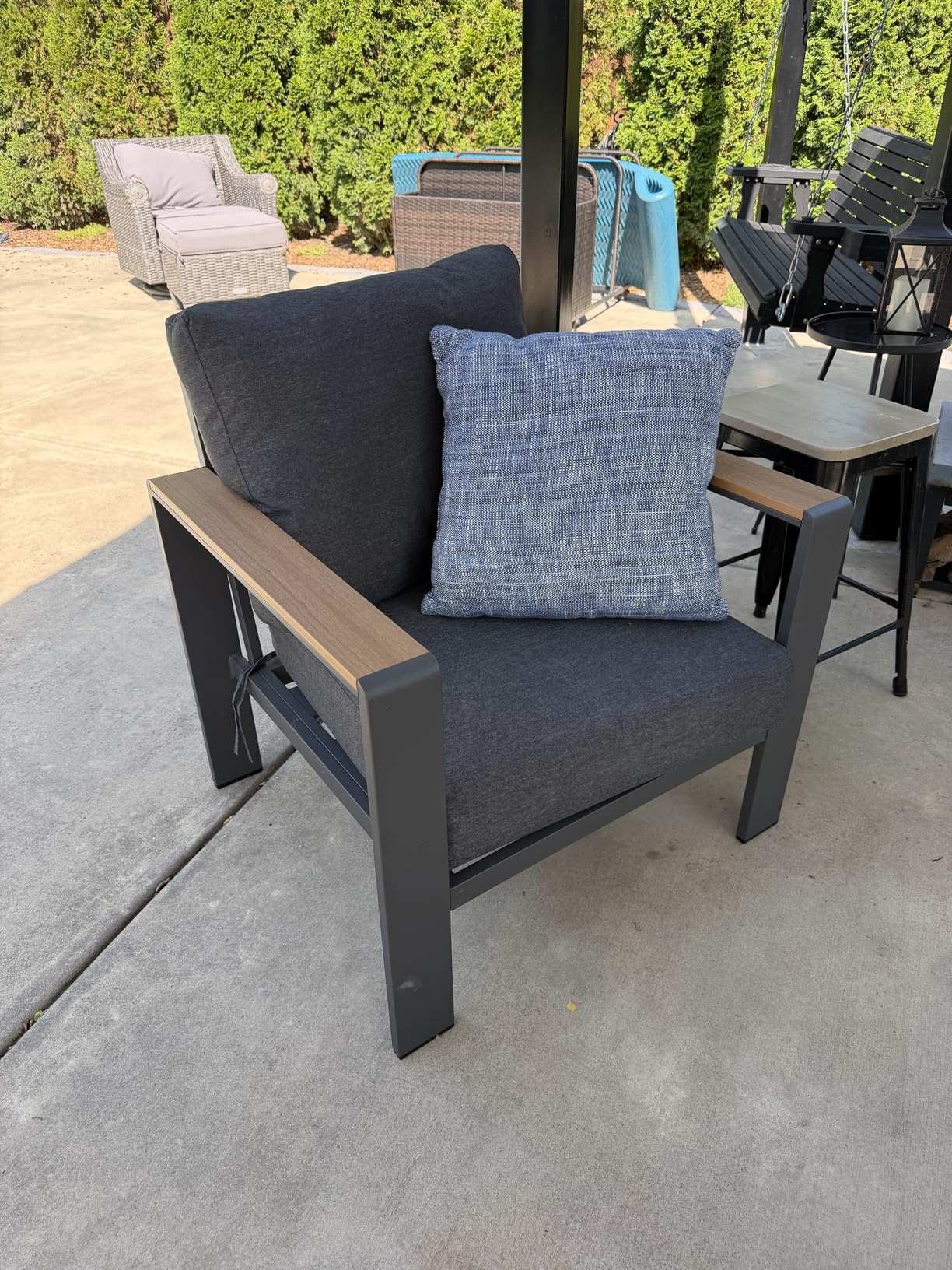 Aluminum Outdoor Patio Furniture Set with Coffee Table, 5 Piece Patio Conversation Sets with Washable Thick Cushions, Outdoor Sectional Furniture Set for Porch, Balcony, Deck, Yard, Graphite customer photo 1