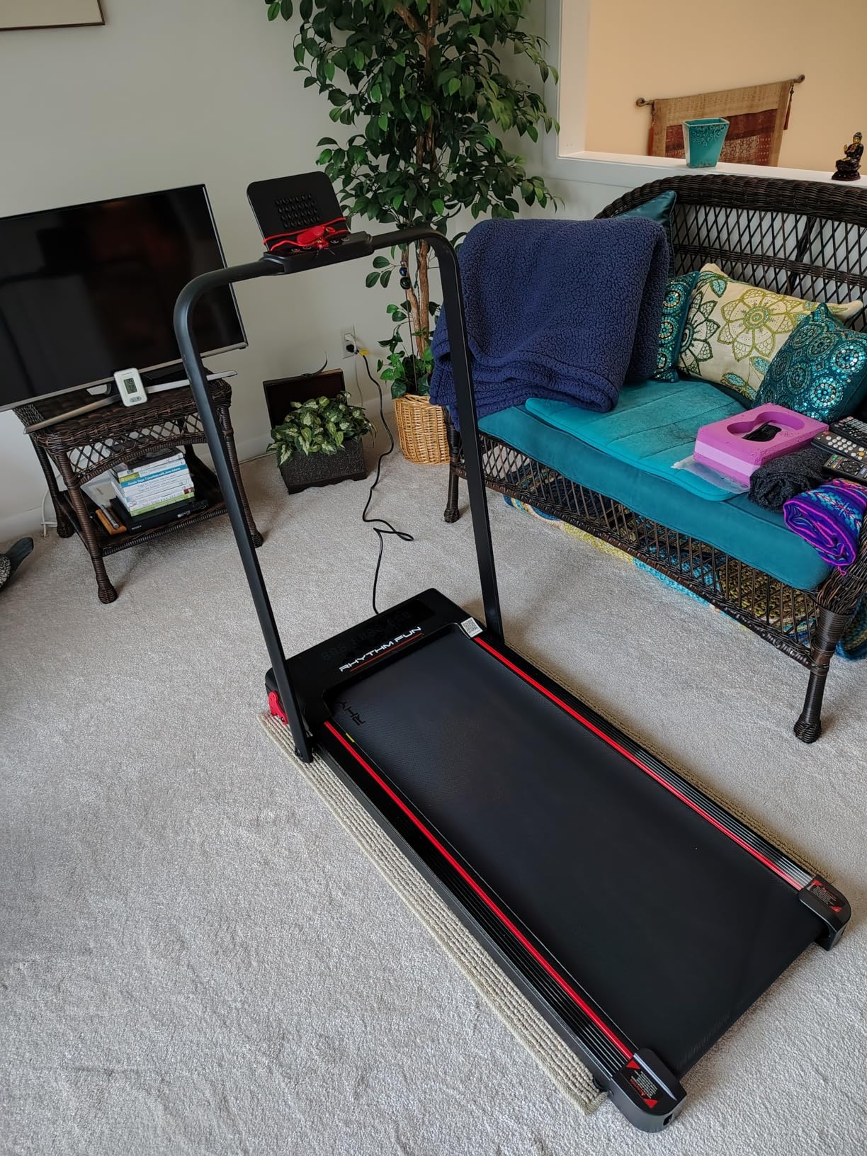 RHYTHM FUN Treadmill with Incline, Walking Pad with Handle Bar, 300lbs Walking Pad with APP, Portable Folding Walking Treadmills for Home/Office with Low Noise customer photo 2